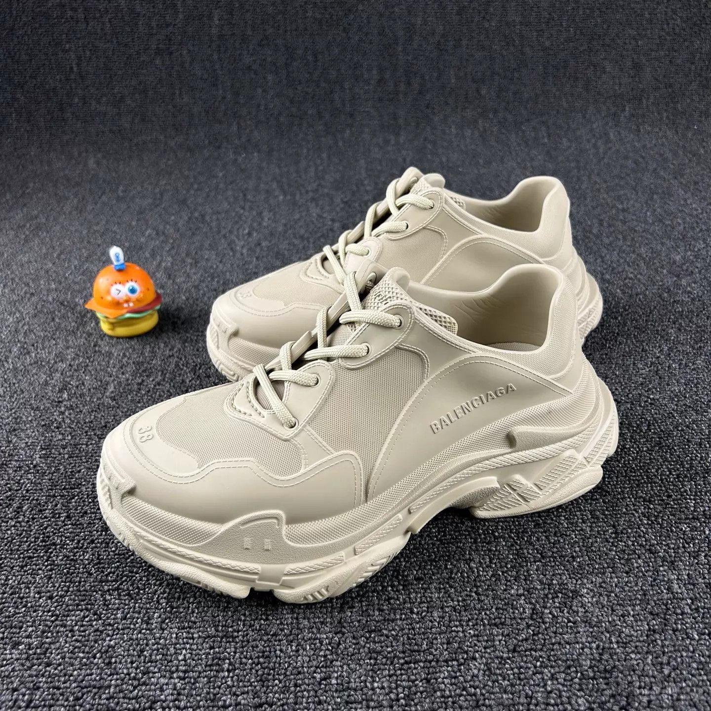 Balenciaga Balenciaga Triple S Beige Dad Shoe 38 Size US 7.5 / IT 37.5 - 1 Thumbnail