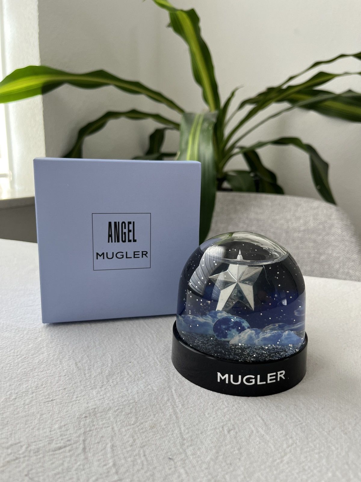 Mugler Beautiful Mugler Angel snow globe Size ONE SIZE - 6 Thumbnail