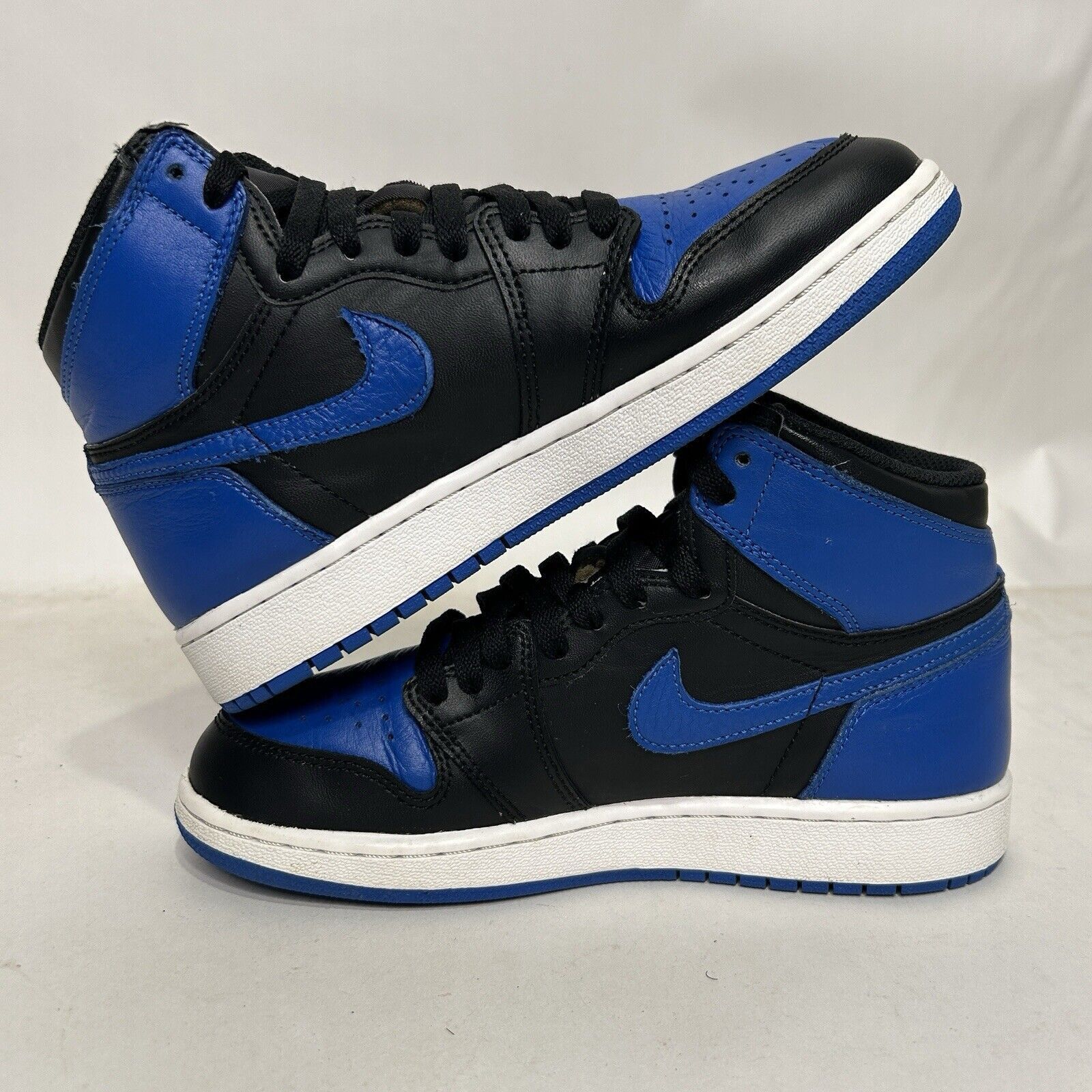 Nike Nike Shoes Air Jordan 1 Retro High OG BG “Royal” 2024 Size US 7 / IT 37 - 3 Thumbnail
