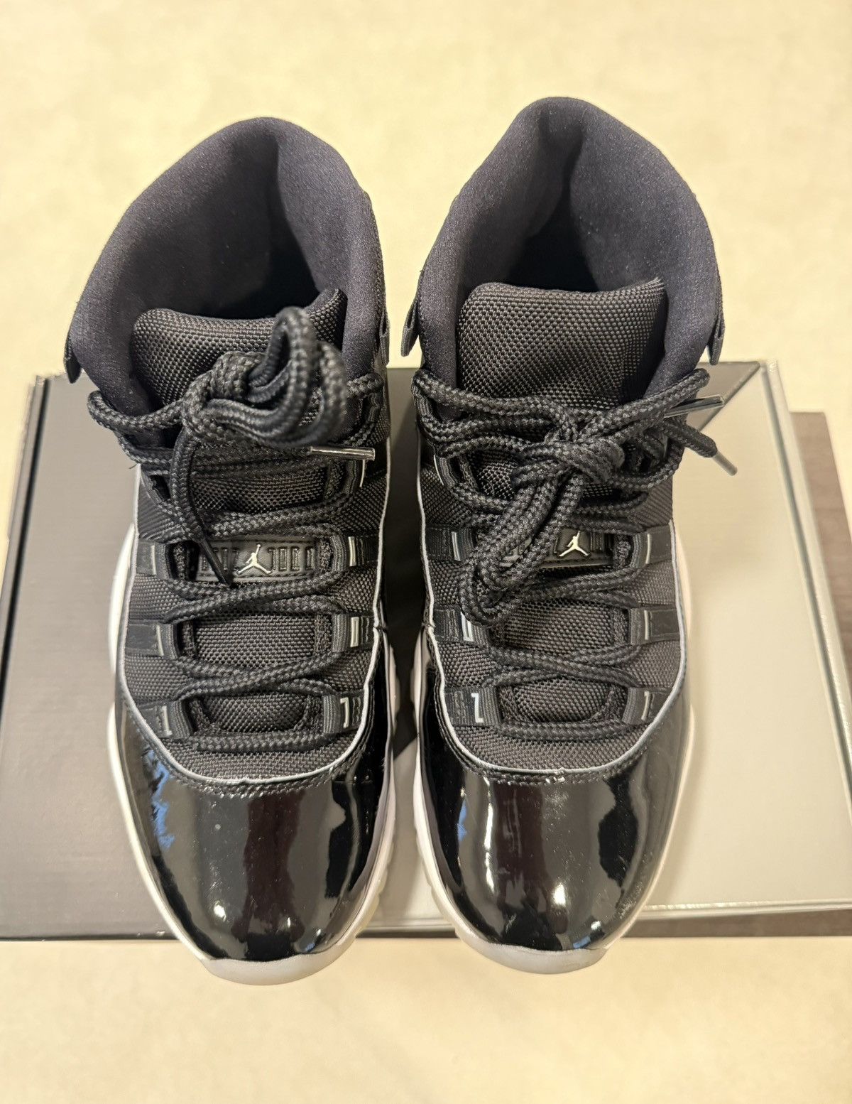 Jordan Brand Jordan 11 Retro Jubilee 25th Anniversary Black White Size US 8.5 / EU 41-42 - 3 Thumbnail