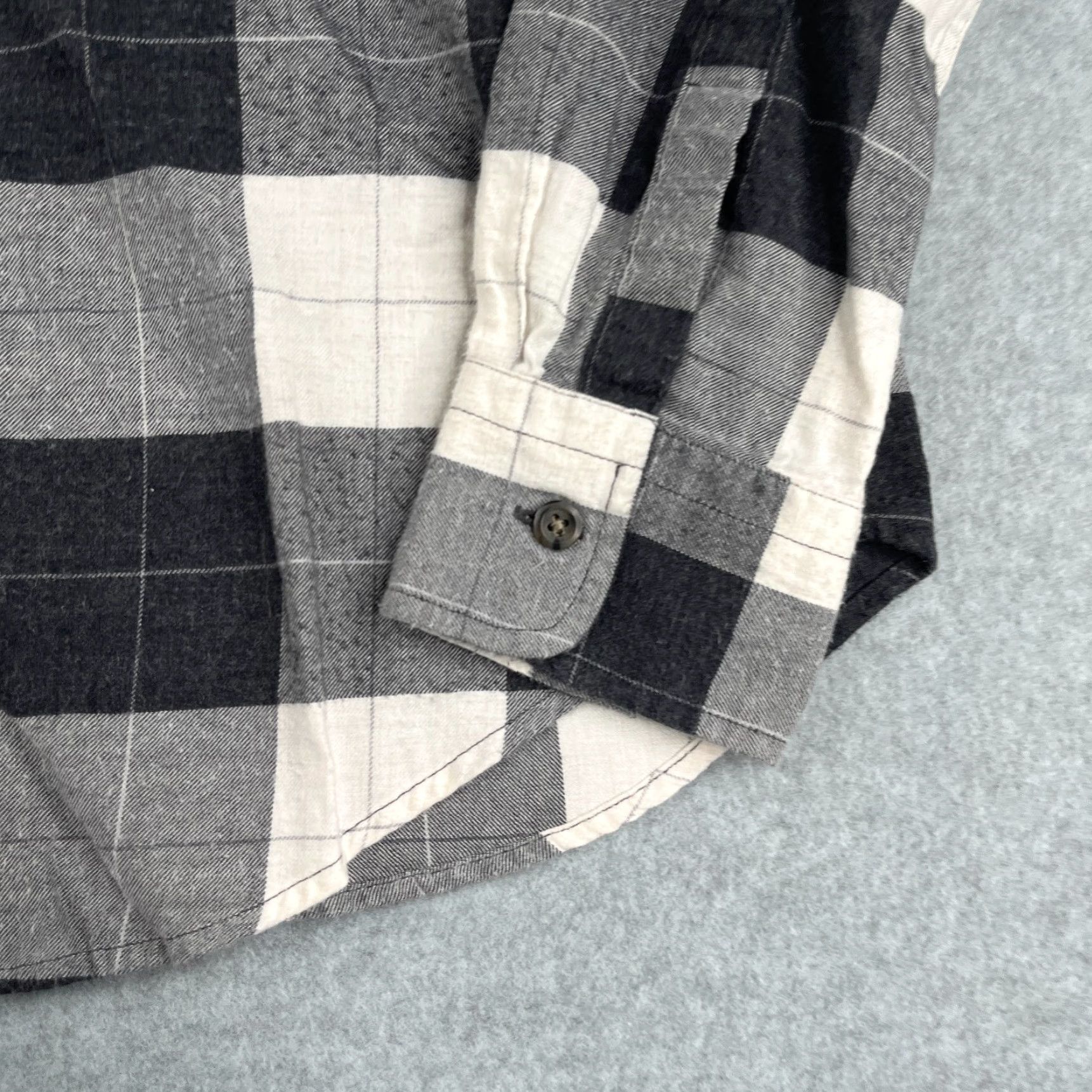 Pendleton Pedleton Shirt Womens Small Gray Black Buffalo Check Casual Pocket Size S / US 4 / IT 40 - 2 Thumbnail