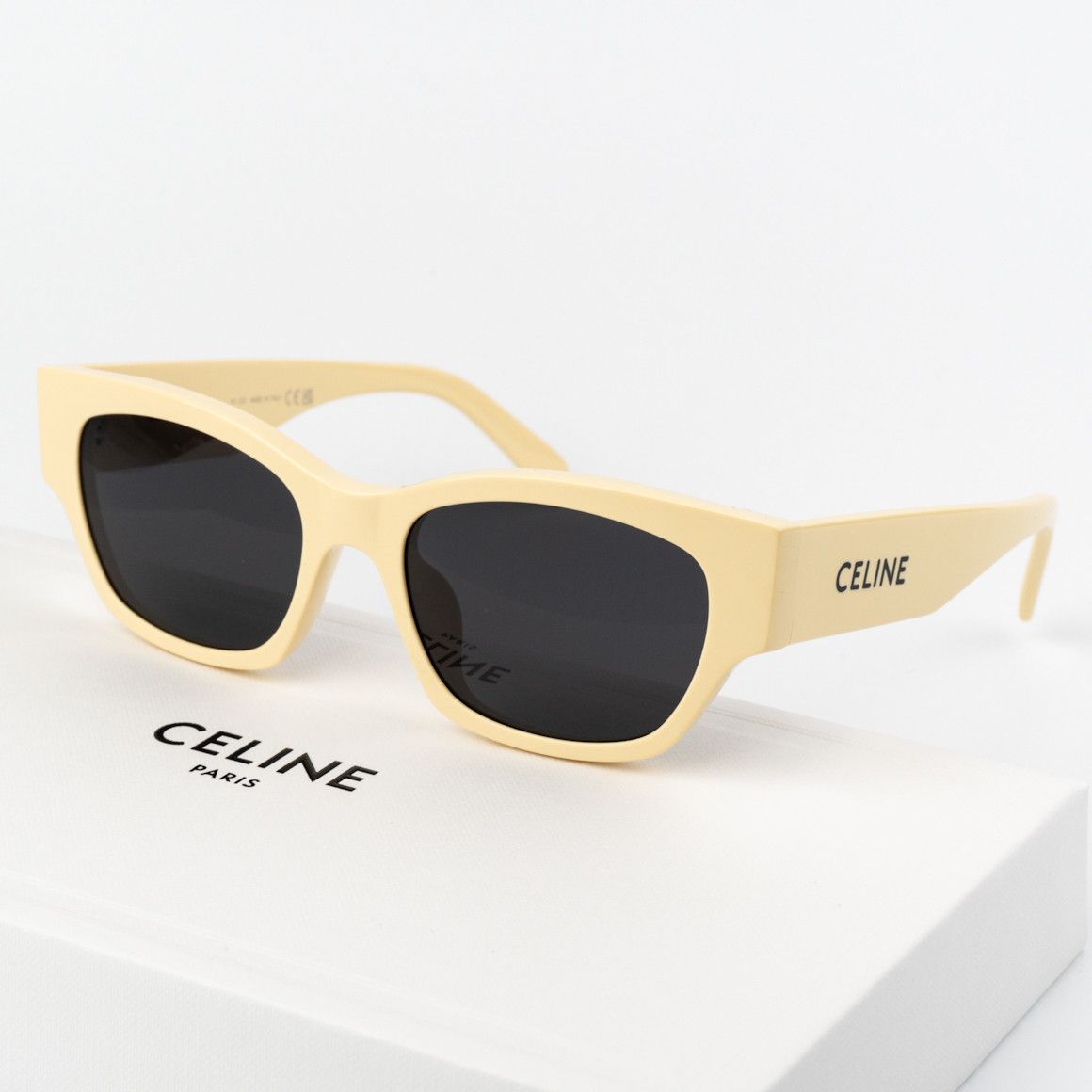 Celine NEW Celine CL40197U 39A MONOCHROMS Unisex Cat Eye Sunglasses Size ONE SIZE - 2 Thumbnail