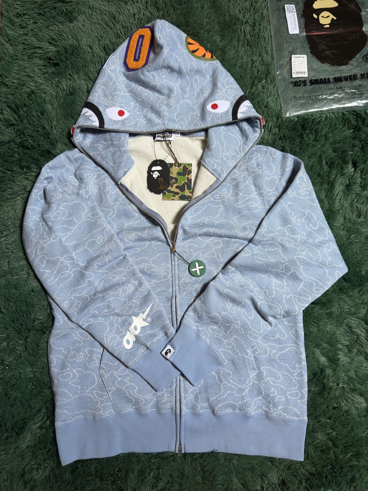 Bape × October's Very Own OVO x BAPE Camo Shark Full-Zip Hoodie Size US XL / EU 56 / 4 - 1 Thumbnail