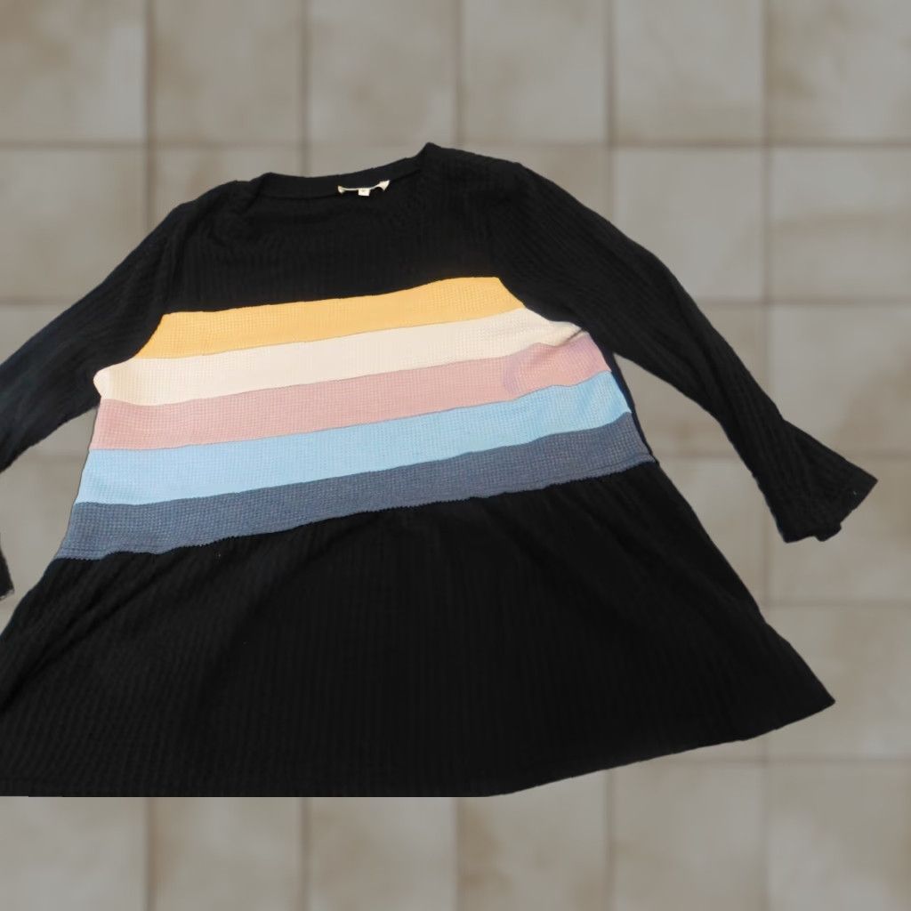 Vintage Entro Sweater Shirt Women M Black Striped Ruffles Pullover Crew Neck Long Sleeve Balloon Knit Polyester Modern Size M / US 6-8 / IT 42-44 - 1 Thumbnail