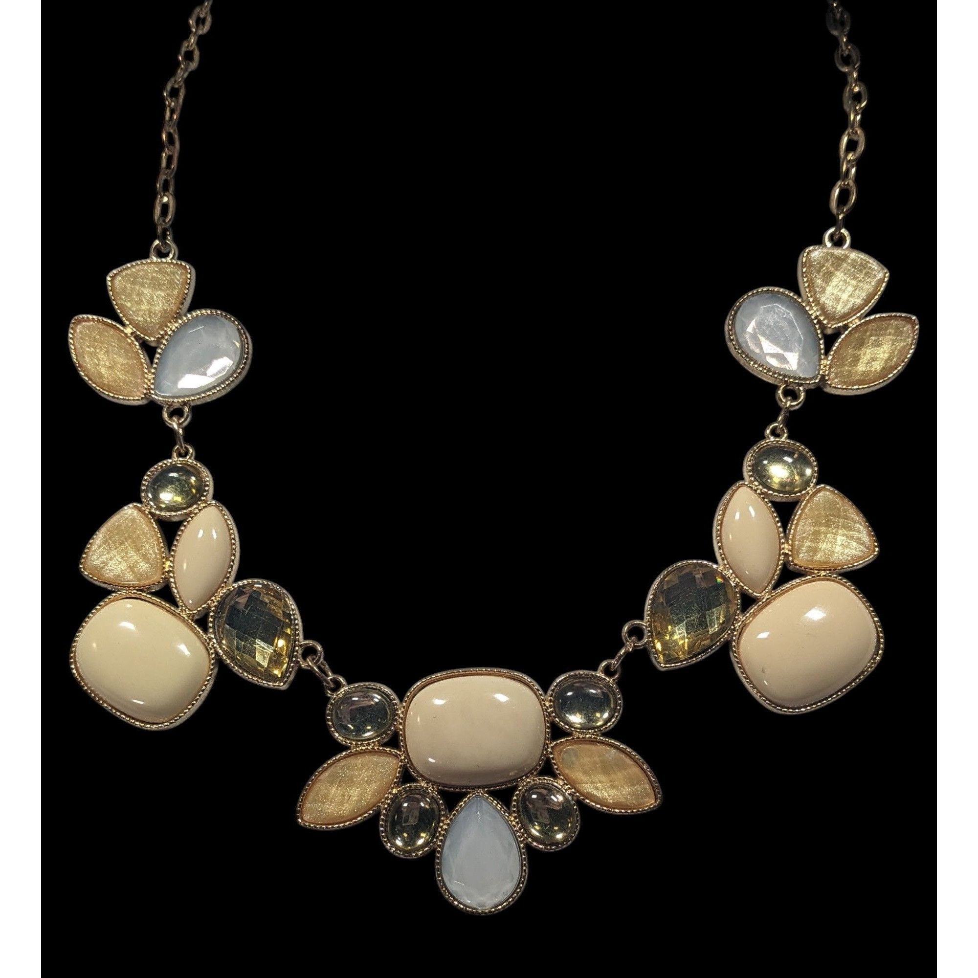 Other Charming Charlie Yellow Gemmed Statement Necklace Size ONE SIZE - 4 Thumbnail