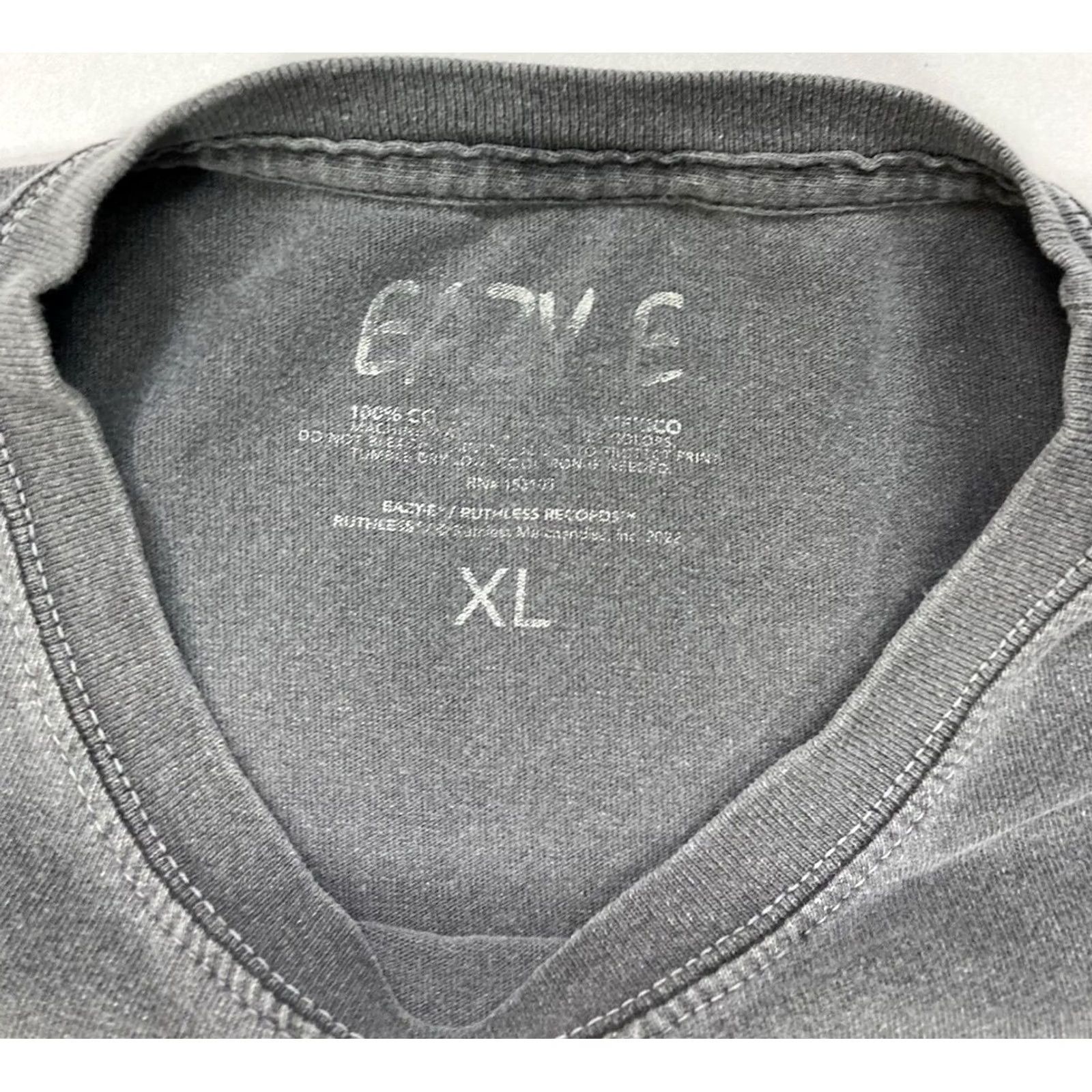 Vintage VINTAGE Eazy-E Graphic T-shirt Men XL Oversized Gray Short Sleeve Music Size US L / EU 52-54 / 3 - 7 Thumbnail