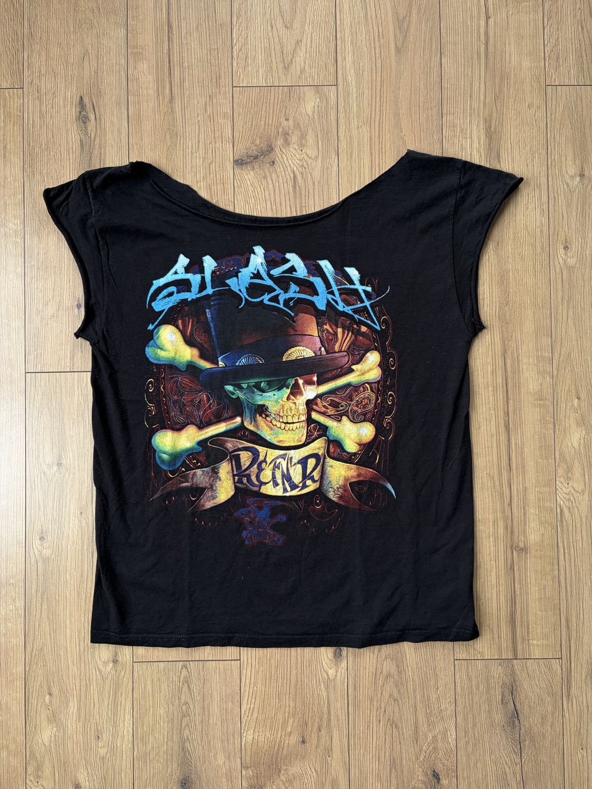 Band Tees SLASH 2010 World Tour Cutted T-shirt Size US XL / EU 56 / 4 - 1 Thumbnail