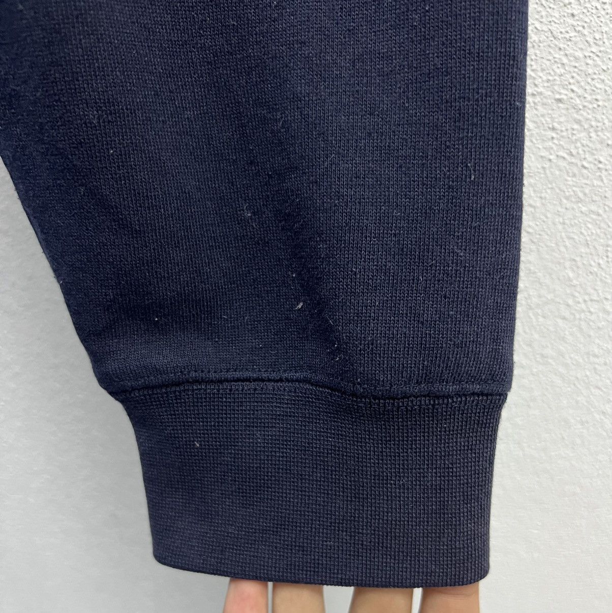 Vintage VINTAGE NEV FUTURE SHAPES SWEATSHIRT Size US L / EU 52-54 / 3 - 7 Thumbnail