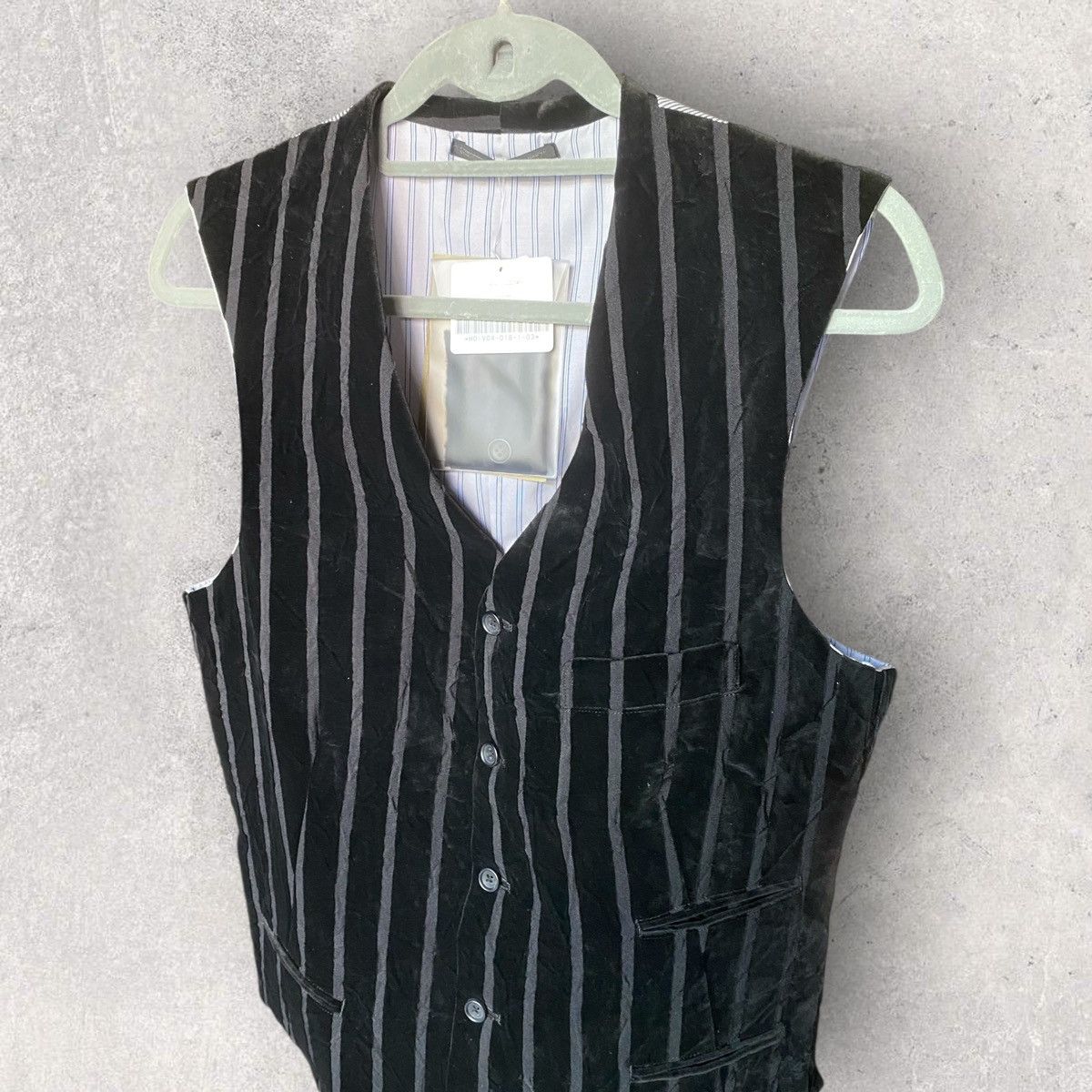 Yohji Yamamoto AW24 Runway Black Velour Stripe Gilet Size US M / EU 48-50 / 2 - 4 Thumbnail