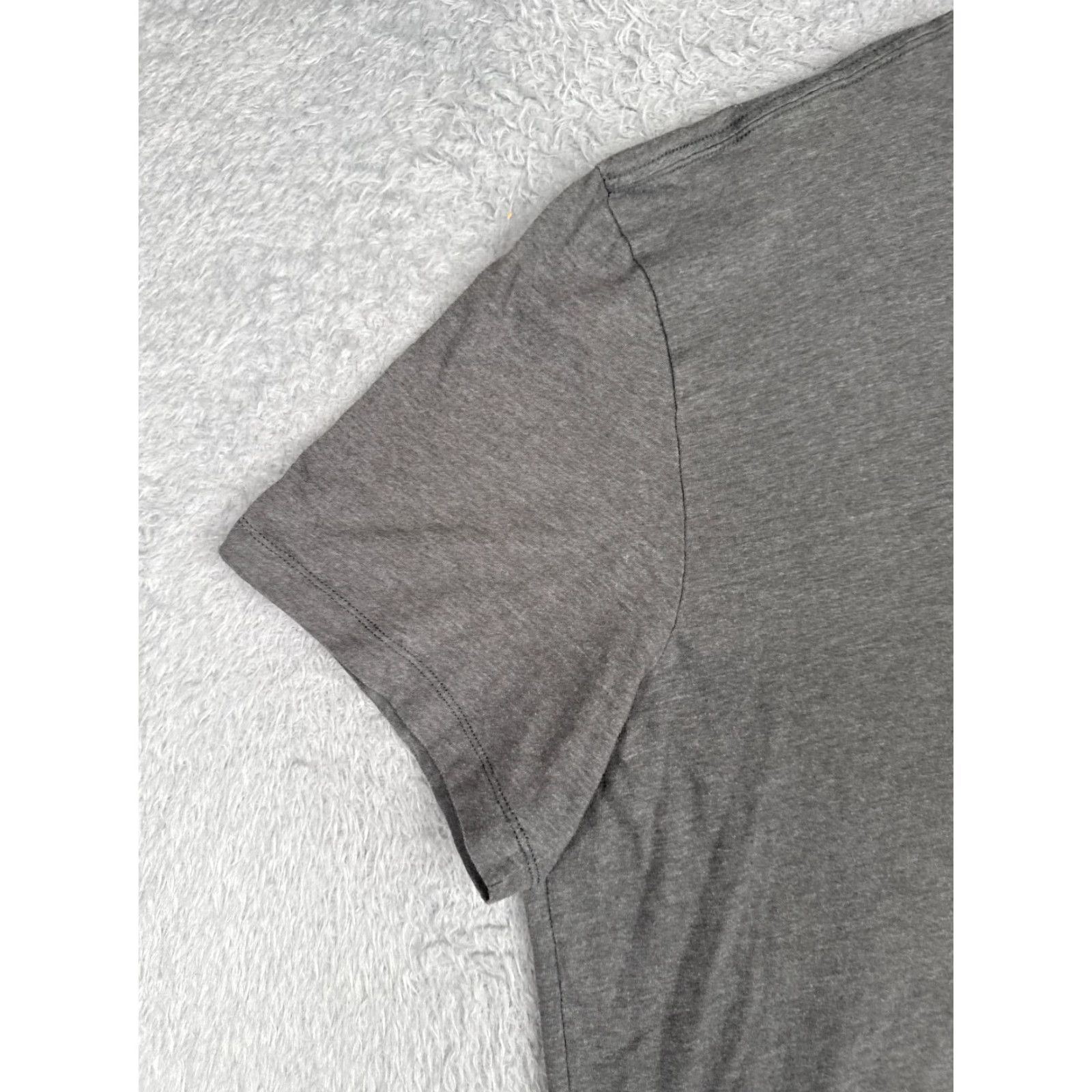 The North Face The North Face Shirt Men 2XL Gray Slim Fit Crew Neck Cotton Blend T-Shirt Logo All Seasons Breathable Regular Mens Size US XXL / EU 58 / 5 - 3 Thumbnail
