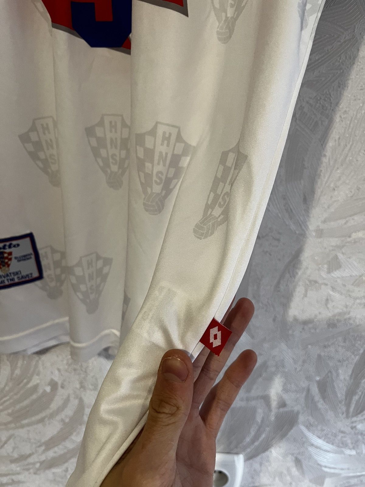 Lotto Sport RARE🔥 1998 Lotto Croatia Away Soccer Jersey Suker Vintage Size US XL / EU 56 / 4 - 8 Thumbnail