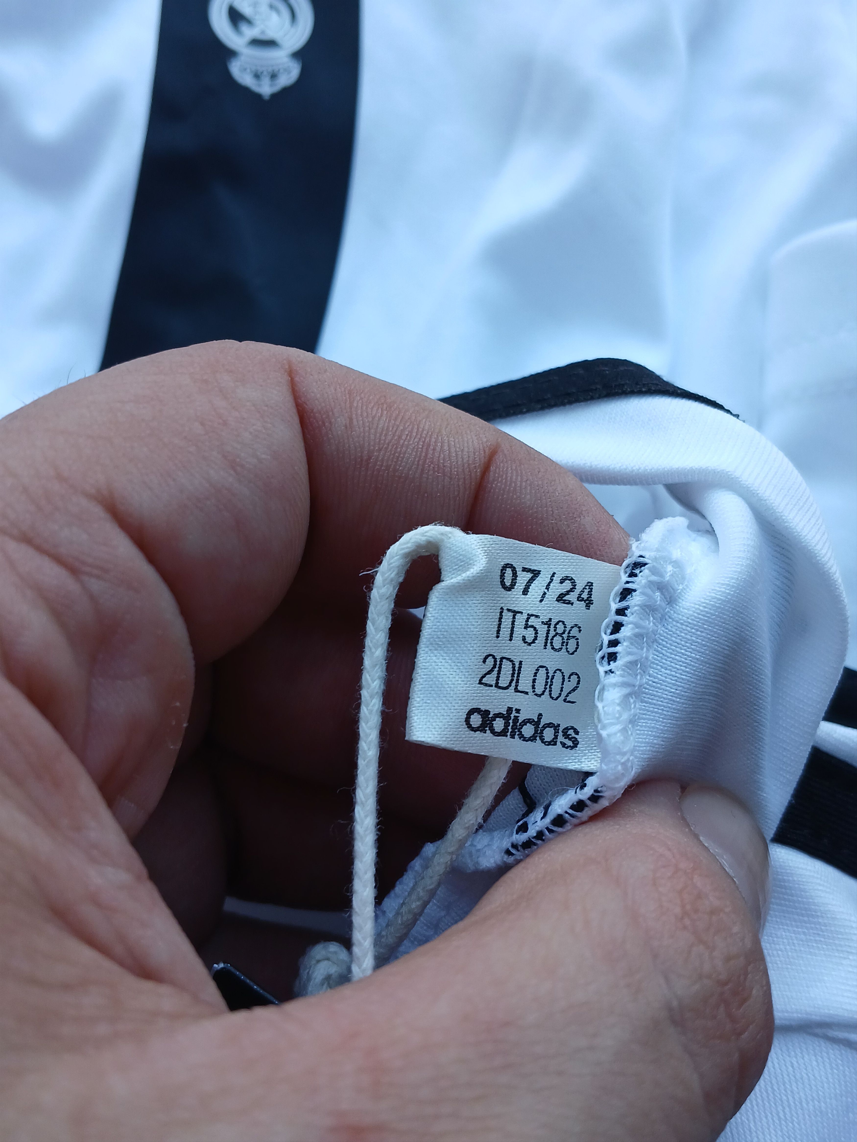 Adidas New KIDS Real Madrid 24/25 Home Football Jersey T-Shirt Size US S / EU 44-46 / 1 - 7 Thumbnail