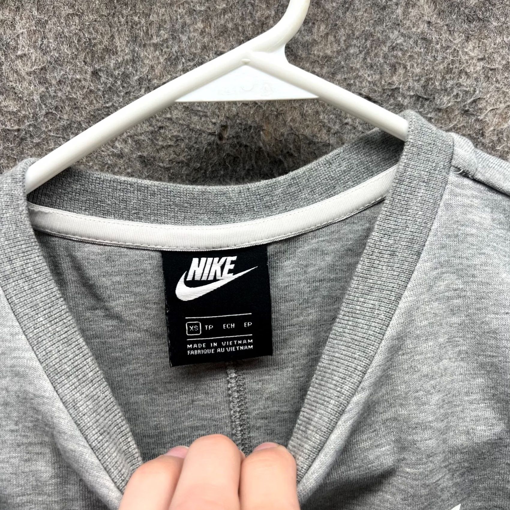 Nike VINTAGE Nike Shirt Dress Womens XS Heather Gray Tech Pockets Crew Neck Fleece Knee Length Short Sleeve Pockets Casual Womens XS Gray Nike Shirt Dress Size XS / US 0-2 / IT 36-38 - 5 Thumbnail