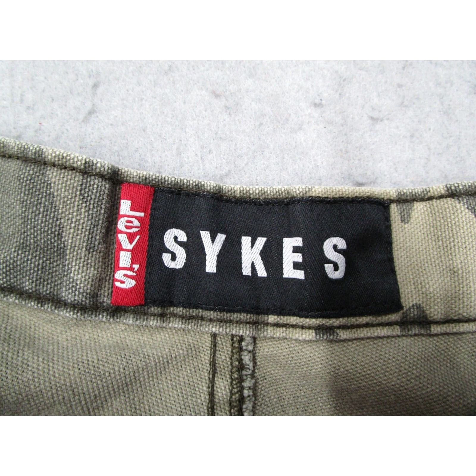Levi's VINTAGE Levi's Cargo Pants Mens 32 Green Camo 90s Retro Cotton Size US 32 / EU 48 - 3 Thumbnail