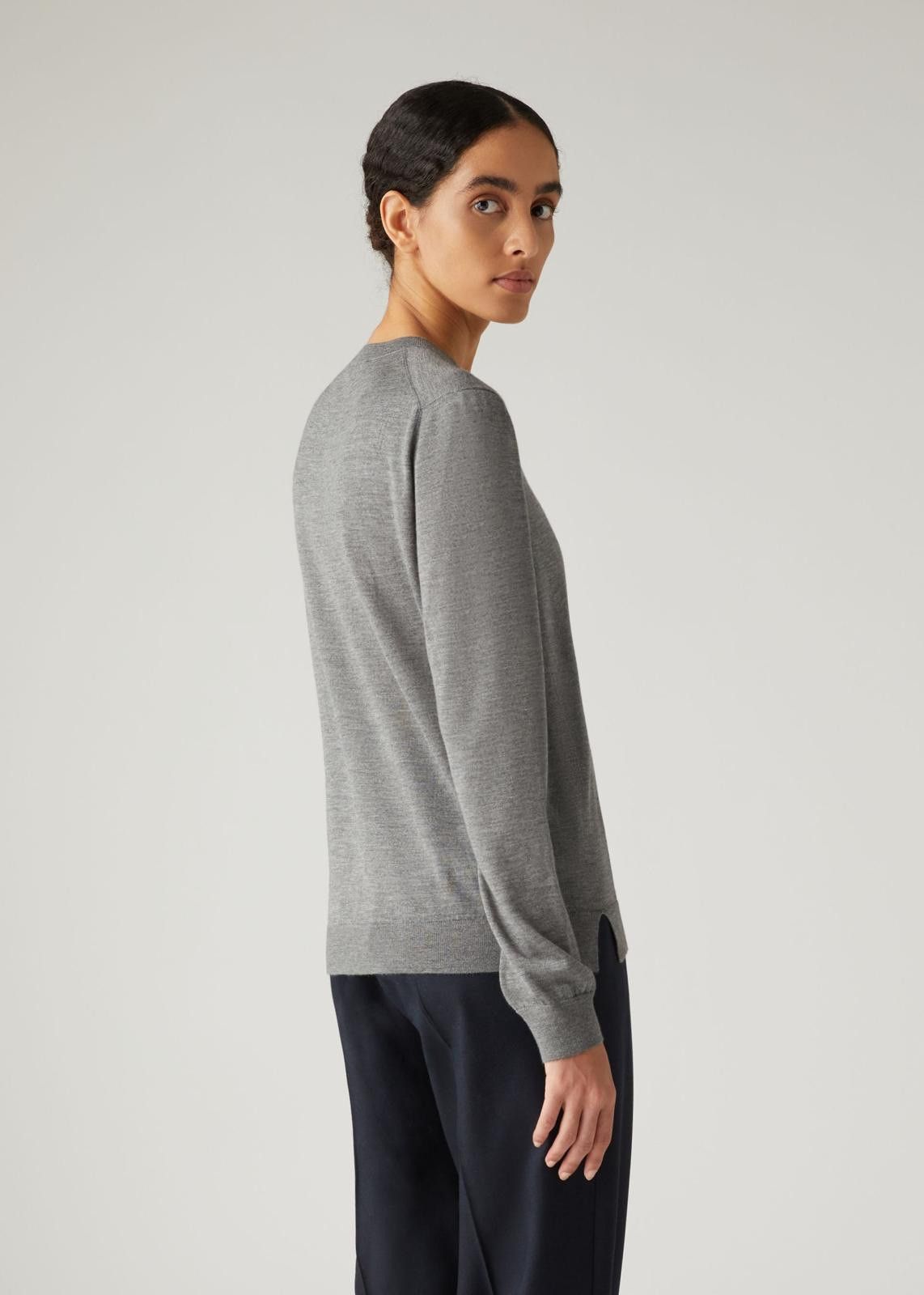 Loro Piana o1srvl11e0125 Burford Crewneck Sweater in Grey Size L / US 10 / IT 46 - 3 Thumbnail