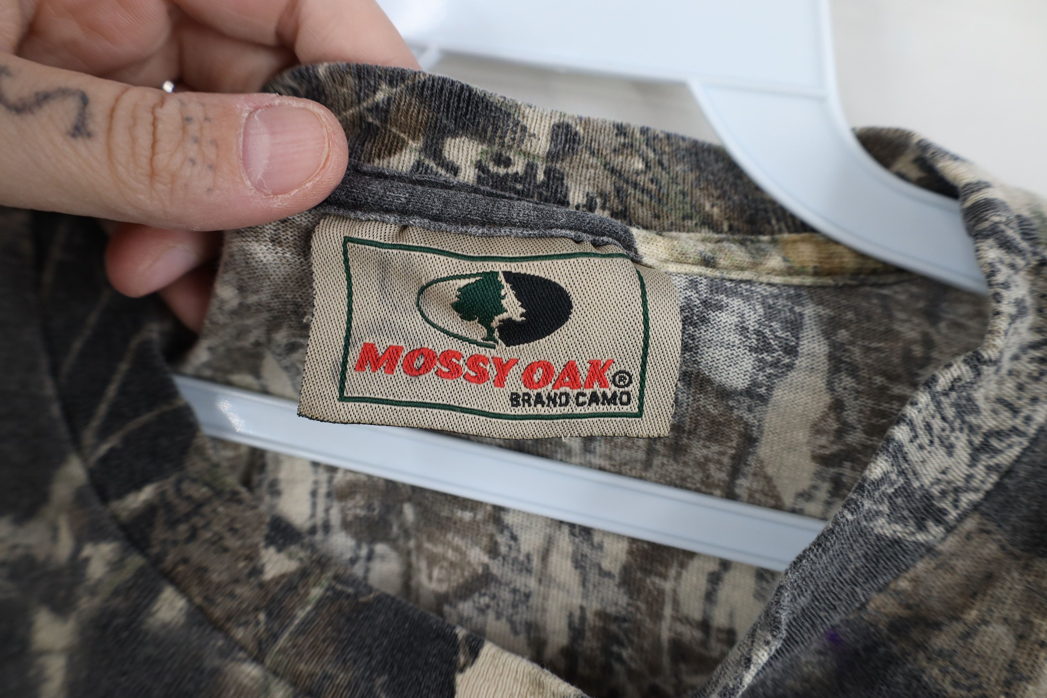 Mossy Oaks Vintage 90s Mossy Oak Camouflage Pocket T-Shirt Cotton USA Size US XL / EU 56 / 4 - 9 Thumbnail