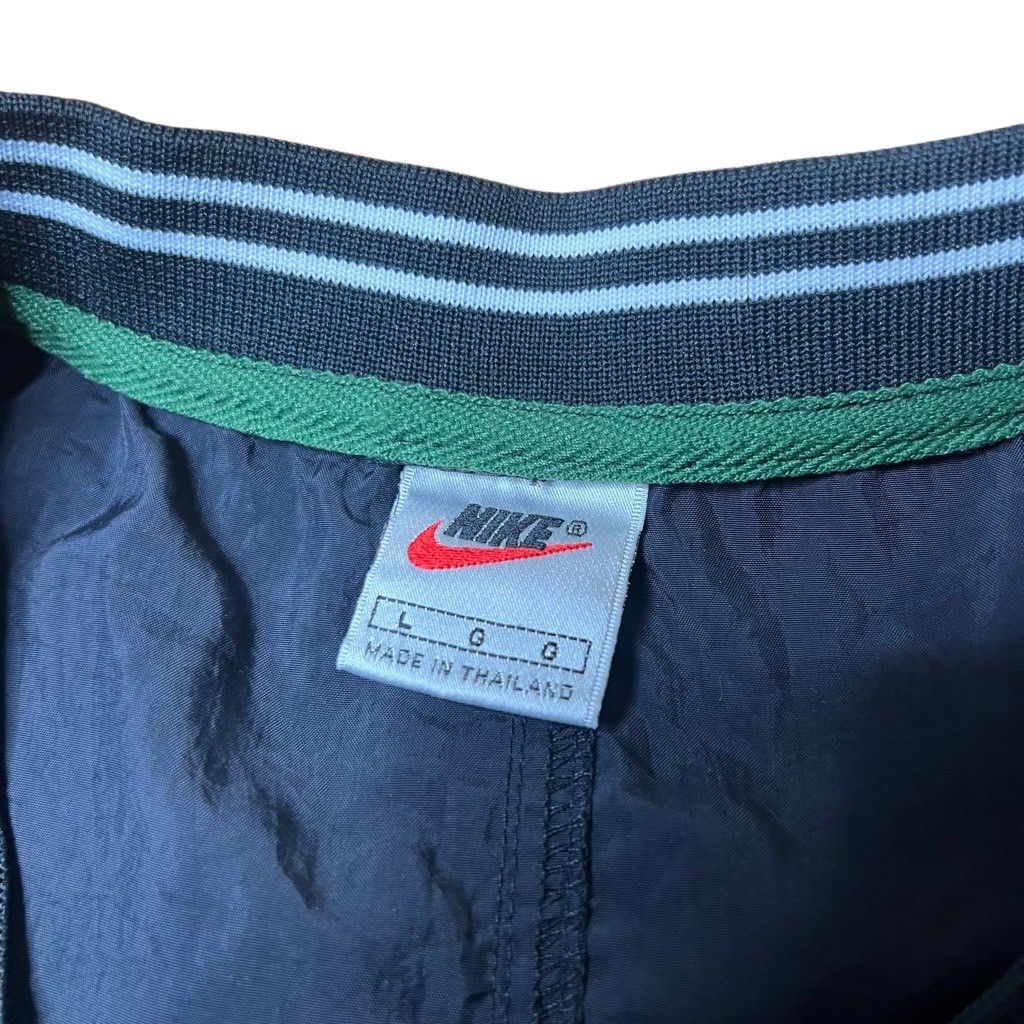 Nike × Vintage Vintage Y2K Nike White Tag Windbreaker V-Neck Black Vest L Size US L / EU 52-54 / 3 - 5 Thumbnail