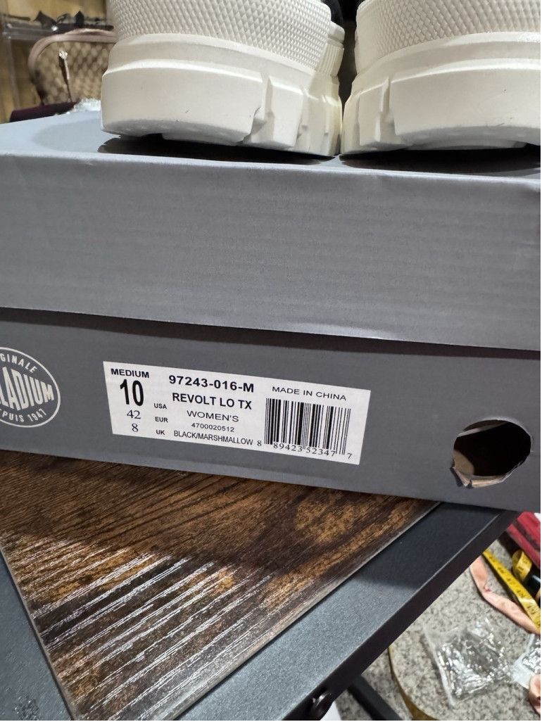 Palladium Palladium Revolt Lo TX NIB Size US 10 / IT 40 - 7 Thumbnail