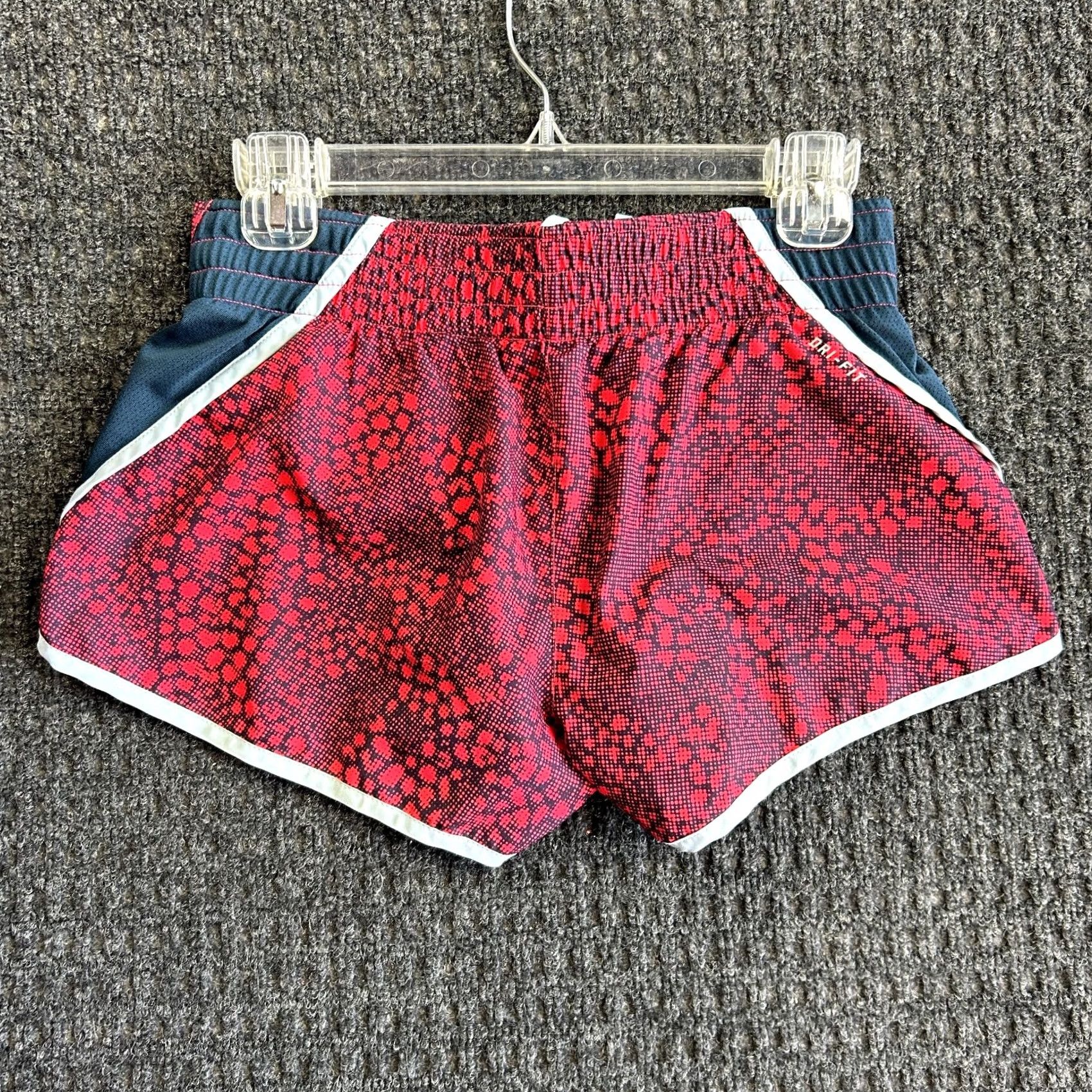Nike Nike Women’s Dash Dri Fit Running Shorts S 3” Inseam Built in Brief Snake Skin Red Athletic Pockets Reflective 3 in Inseam Womens Size 28" / US 6 / IT 42 - 5 Thumbnail
