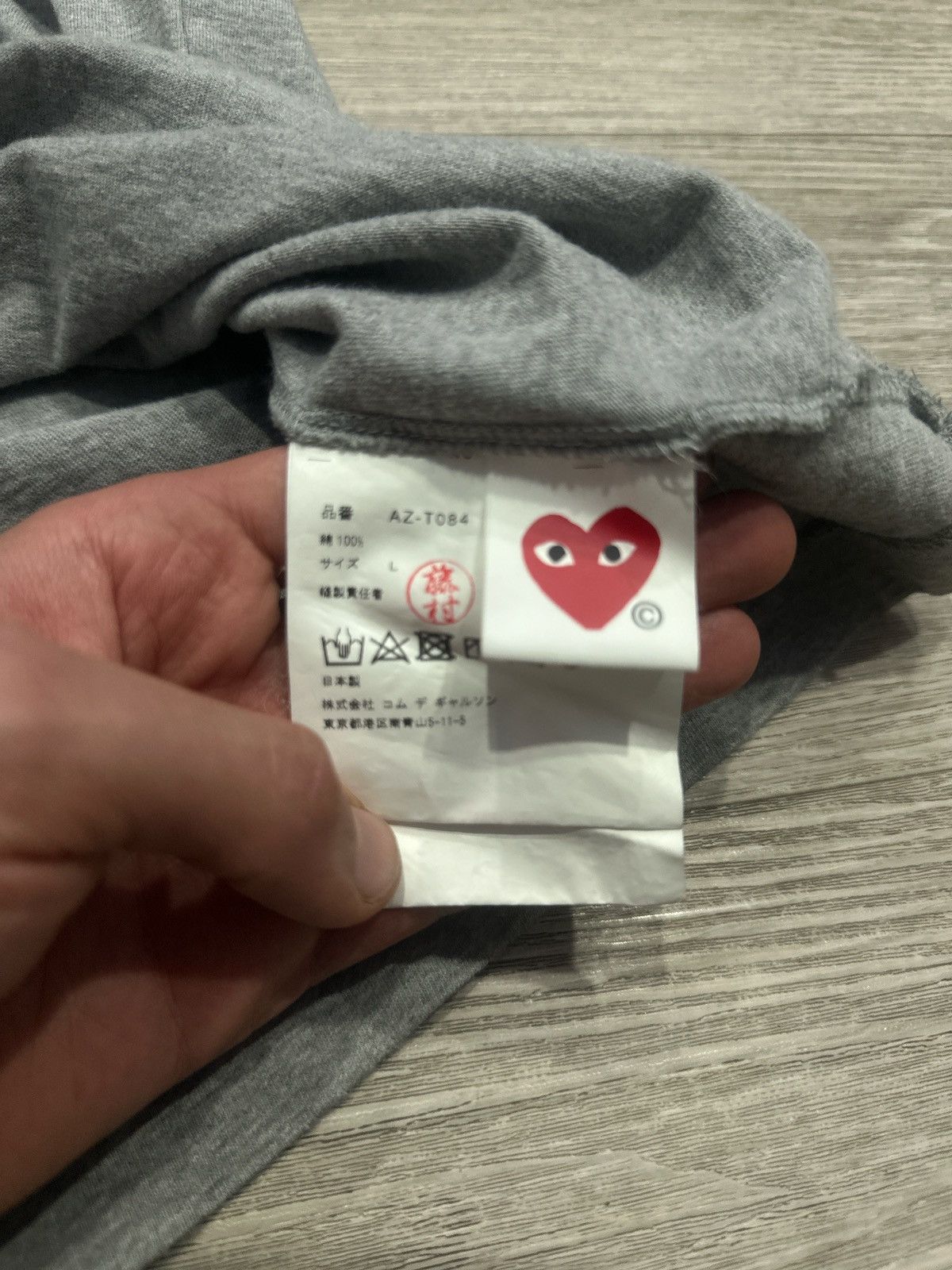 Comme des Garcons PLAY Comme des Garçons PLAY Heart T-Shirt 'Grey' Size US L / EU 52-54 / 3 - 4 Thumbnail