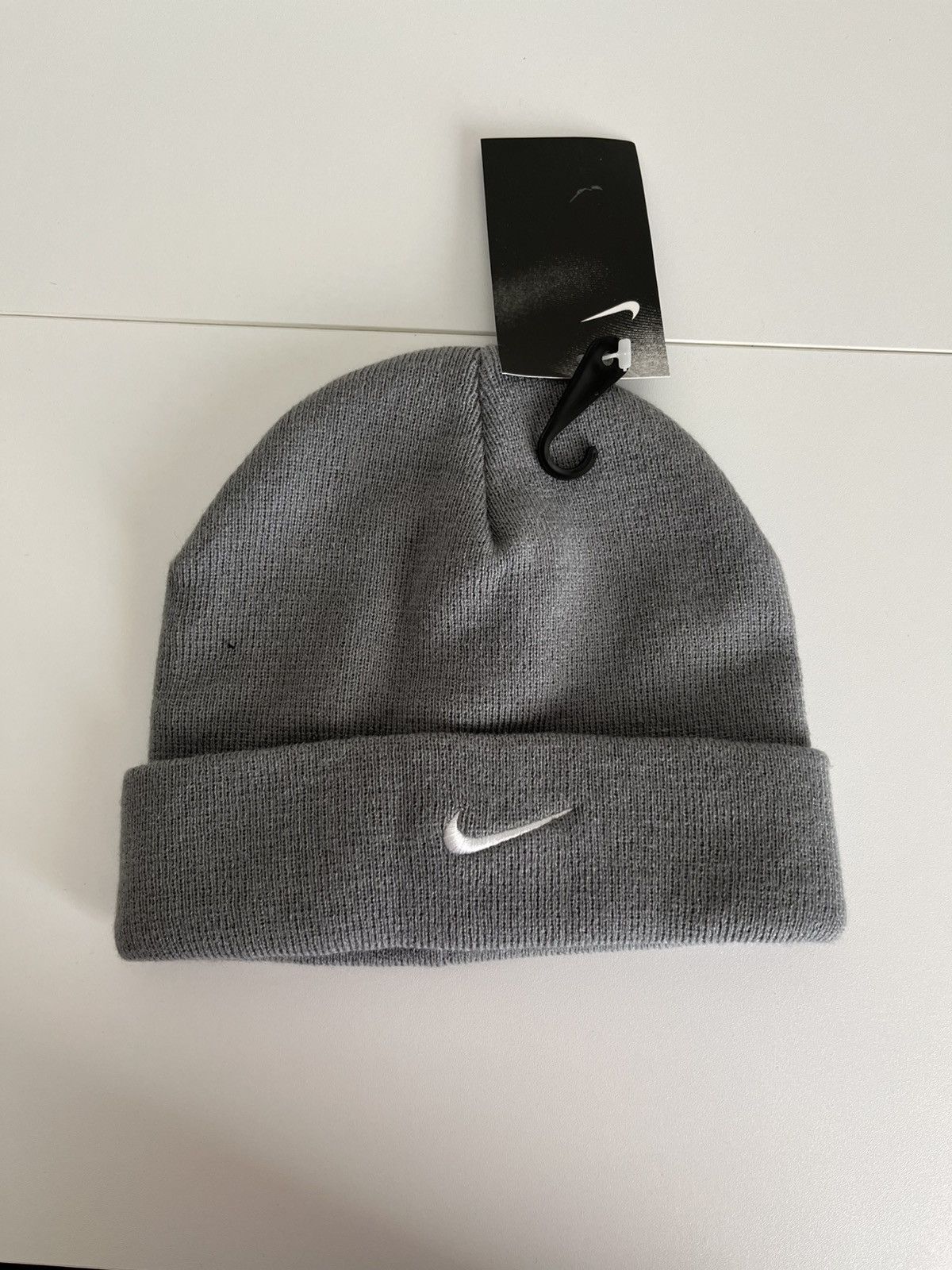 Nike Nike Gray Beanie Size ONE SIZE - 1 Thumbnail
