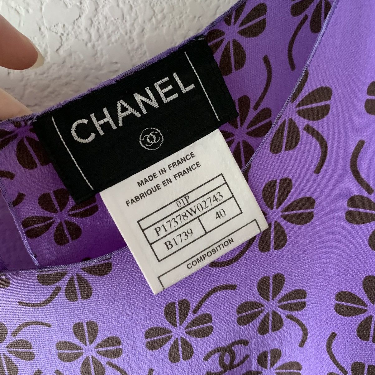 Chanel Chanel 100% silk monogram blouse Size M / US 6-8 / IT 42-44 - 4 Thumbnail