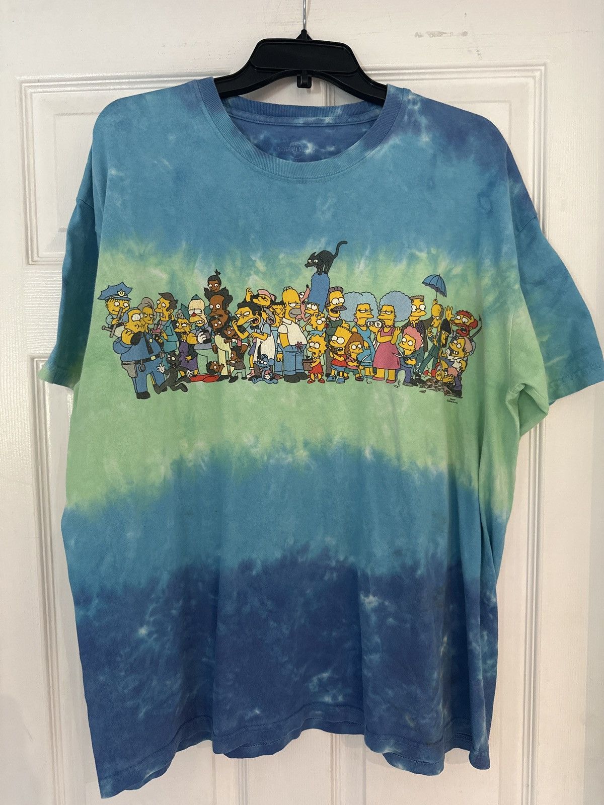 Universal Studios Entire Simpsons characters, psychedelic T-shirt Size US XL / EU 56 / 4 - 1 Preview