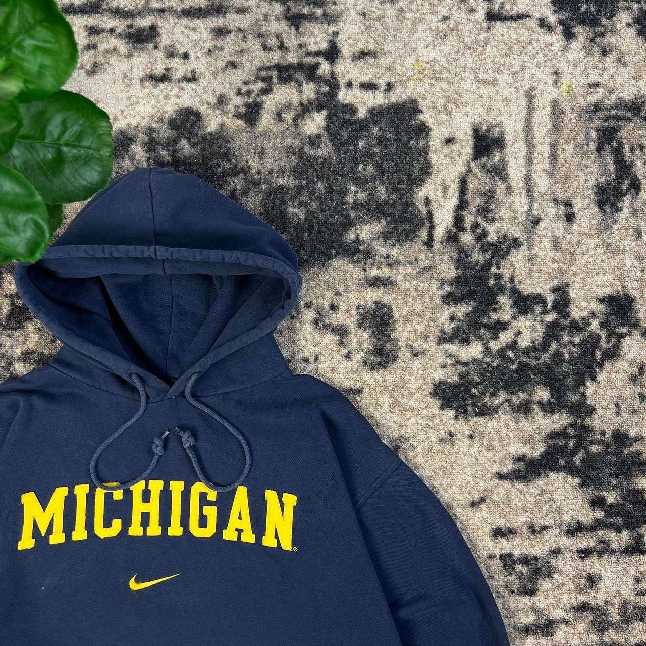 Nike Nike Michigan State Swoosh Big Logo Vintage Y2K Hoodie Size US M / EU 48-50 / 2 - 2 Thumbnail