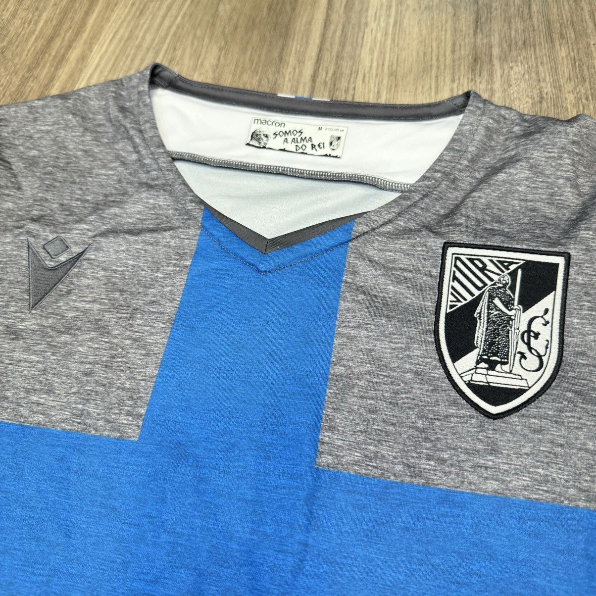 Adidas Vitoria Guimaraes 19/20 third away shirt Size US L / EU 52-54 / 3 - 3 Thumbnail