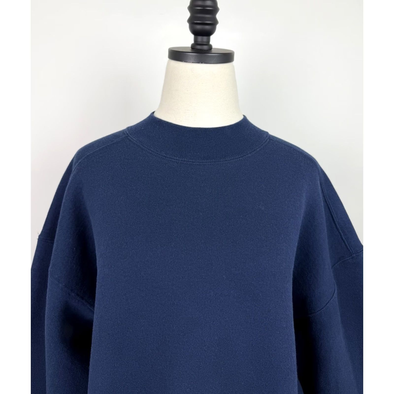 Vintage VINTAGE CHIC Sweatshirt Womens XL Navy Blue Blank Crewneck 90s Preppy Mom Size XL / US 12-14 / IT 48-50 - 2 Thumbnail