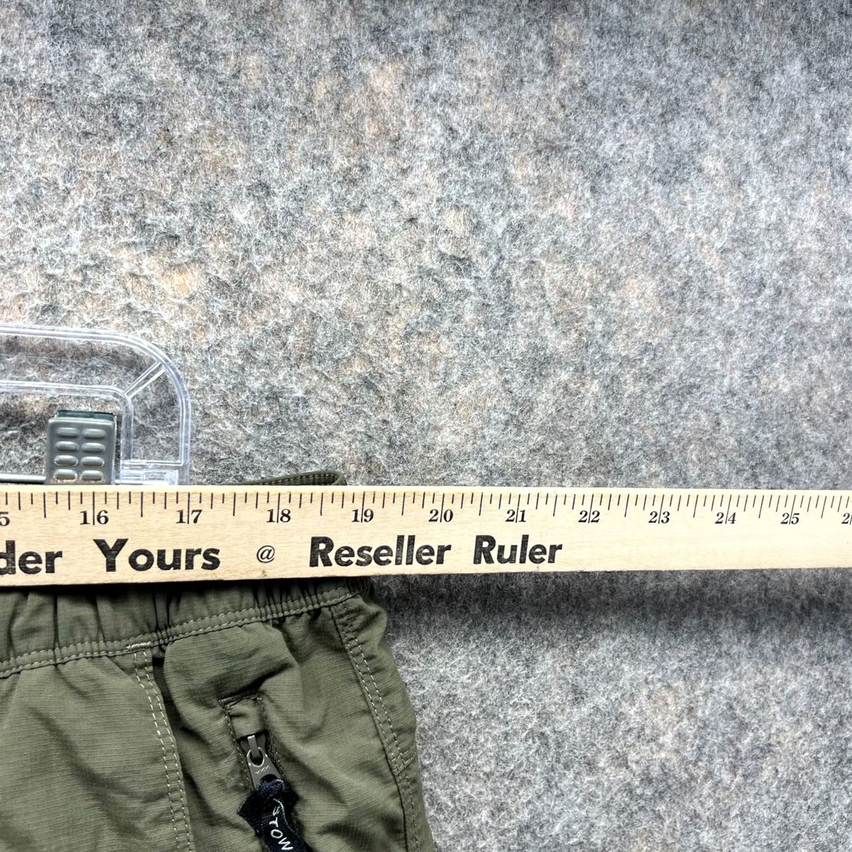 The North Face The North Face Shorts Men 38 Green Nylon Hiking Casual Short Sl as h Pocket 8in Flat Front Regular Mid Rise Vintage No N/A Size US 38 / EU 54 - 6 Thumbnail