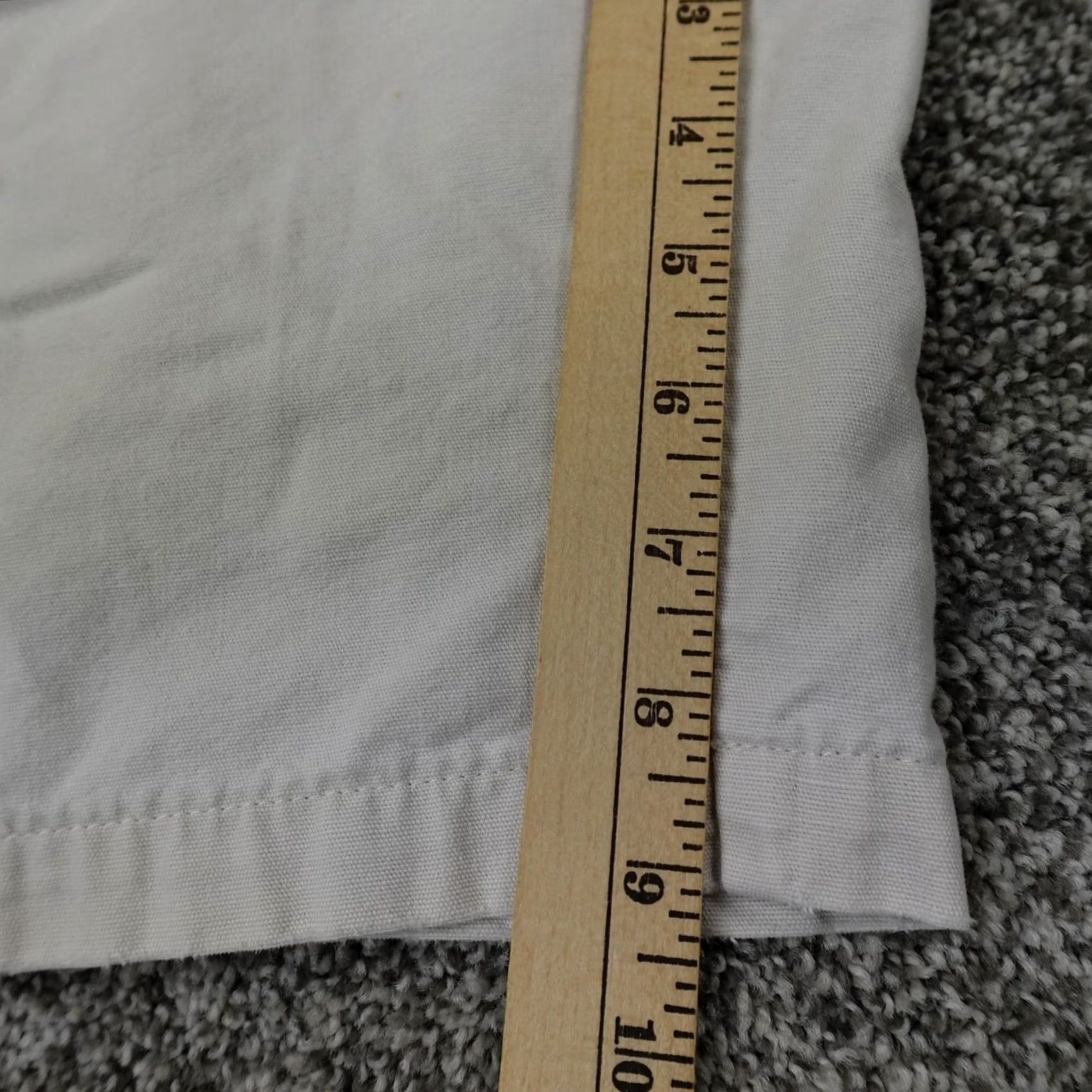 Polo Ralph Lauren Polo Ralph Lauren Chaps Shorts Mens 34 White Cargo Bermuda Casual Preppy 9" Mens Regular Short White Cargo Pocket, 9 Inseam, 34 Waist Size US 34 / EU 50 - 5 Thumbnail