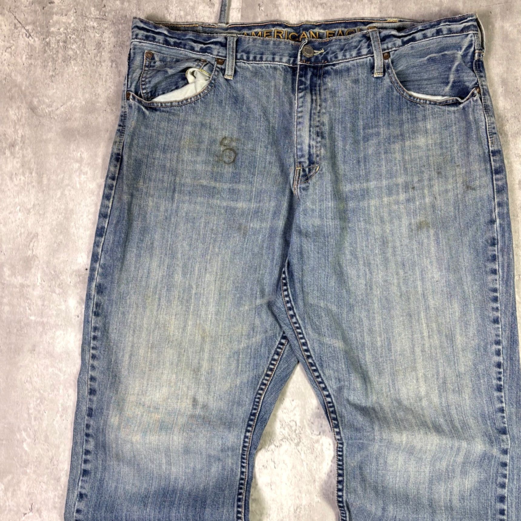 American Eagle Outfitters American Eagle Mens Relaxed Straight Leg Jeans Blue Medium Wash Denim 38x32 Size US 38 / EU 54 - 6 Thumbnail