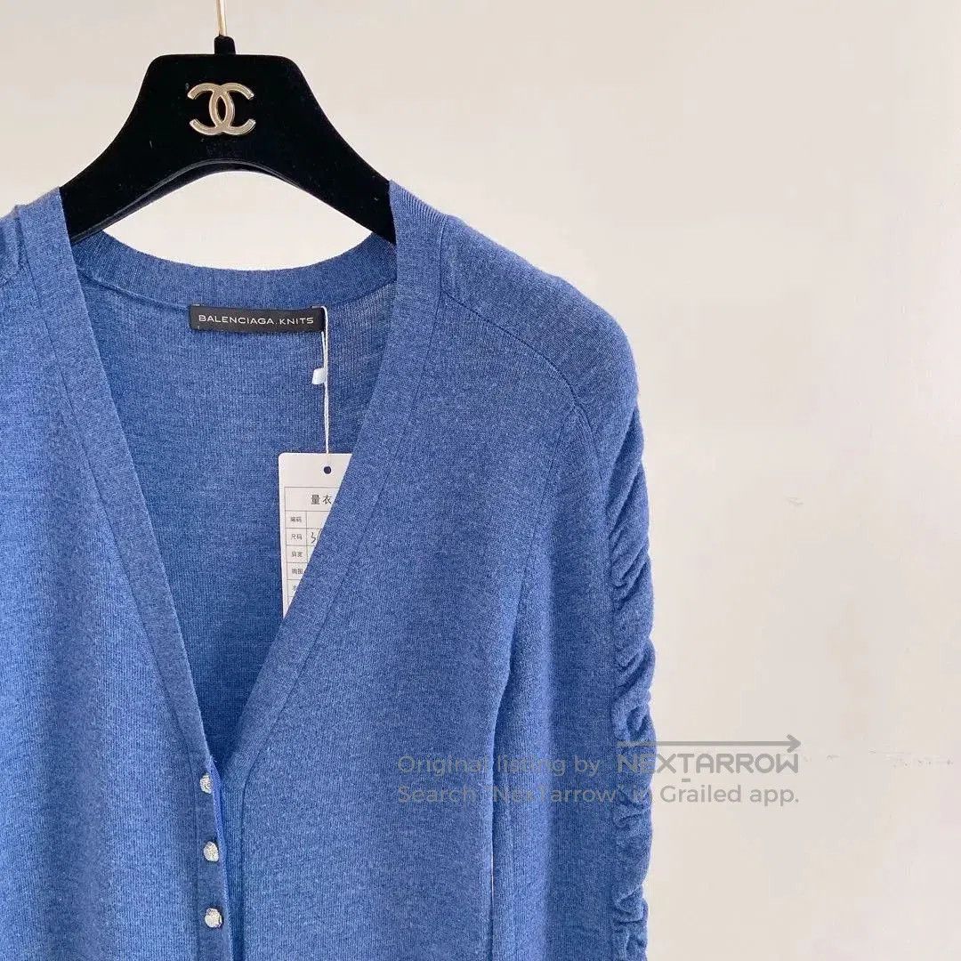 Balenciaga BALENCIAGA Blue Cardigan Size 36. Size XS / US 0-2 / IT 36-38 - 3 Thumbnail