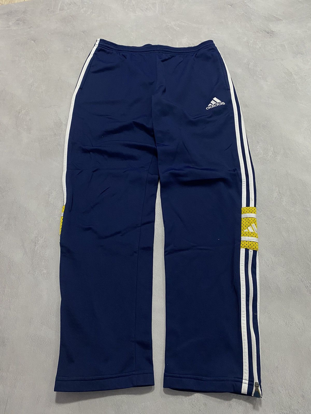 Adidas Vintage Adidas Track Pants Casual Triples Gold Size M Size US 34 / EU 50 - 3 Thumbnail