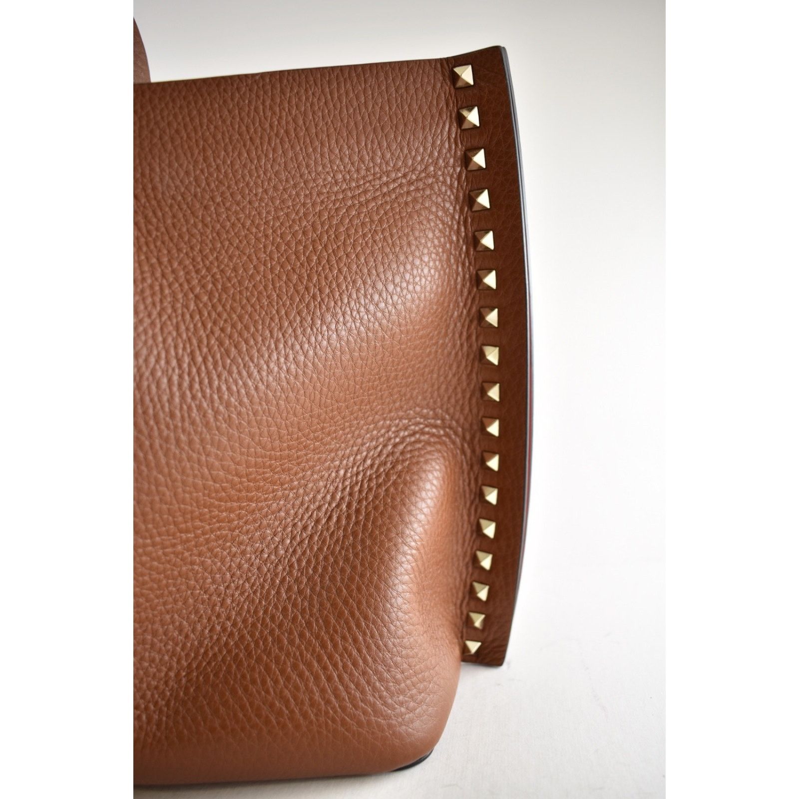 Valentino Valentino Garavani Rockstud Medium Brown Grained Tote Bag Size ONE SIZE - 14 Thumbnail
