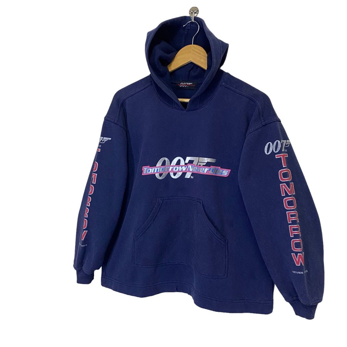 Other Vintage James Bond 007 Tomorrow Neverdies Pullover Hoodie Size US S / EU 44-46 / 1 - 3 Thumbnail