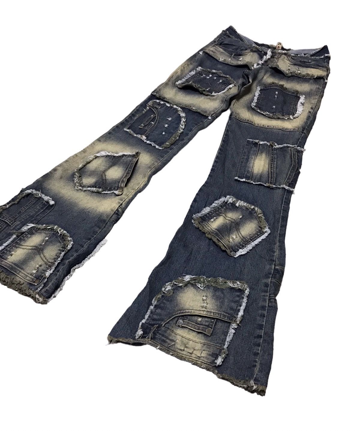 Japanese Brand Modernistic Multipocket Distressed Flared Jeans Size 30" / US 8 / IT 44 - 4 Thumbnail