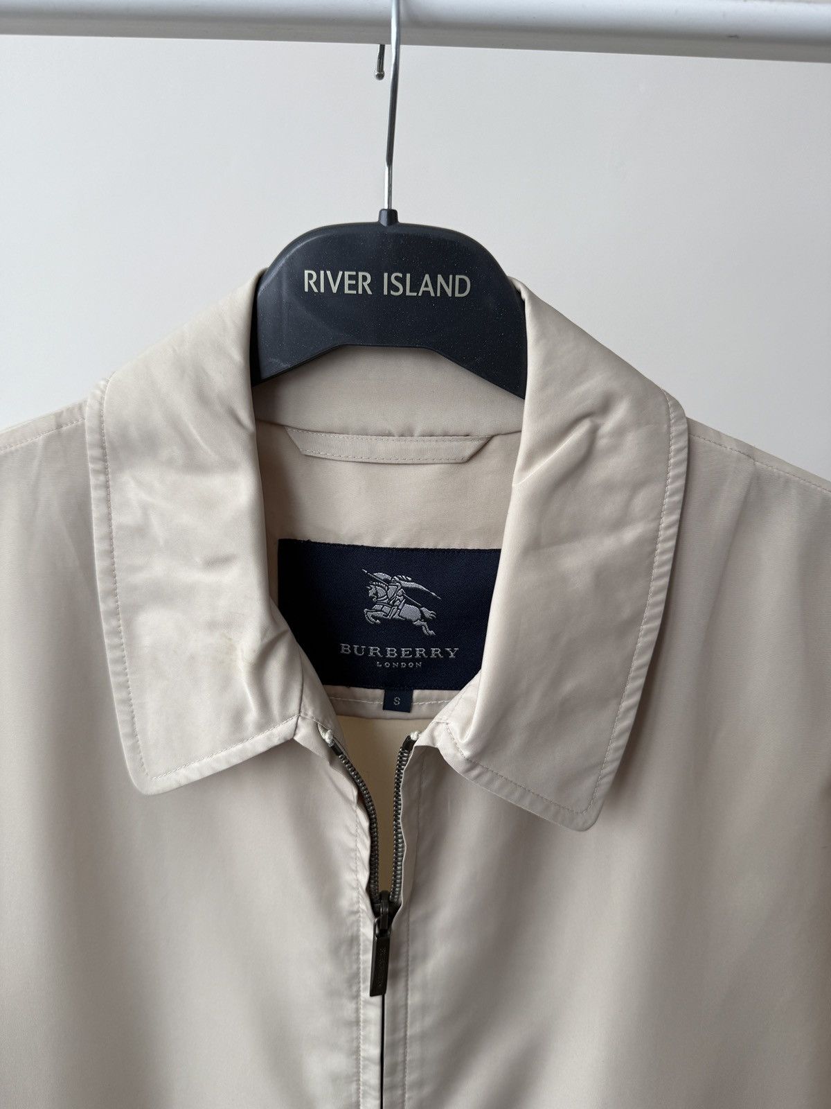 Burberry Vintage Burberry London Beige Zip Up Jacket Lightweight Size US S / EU 44-46 / 1 - 4 Thumbnail
