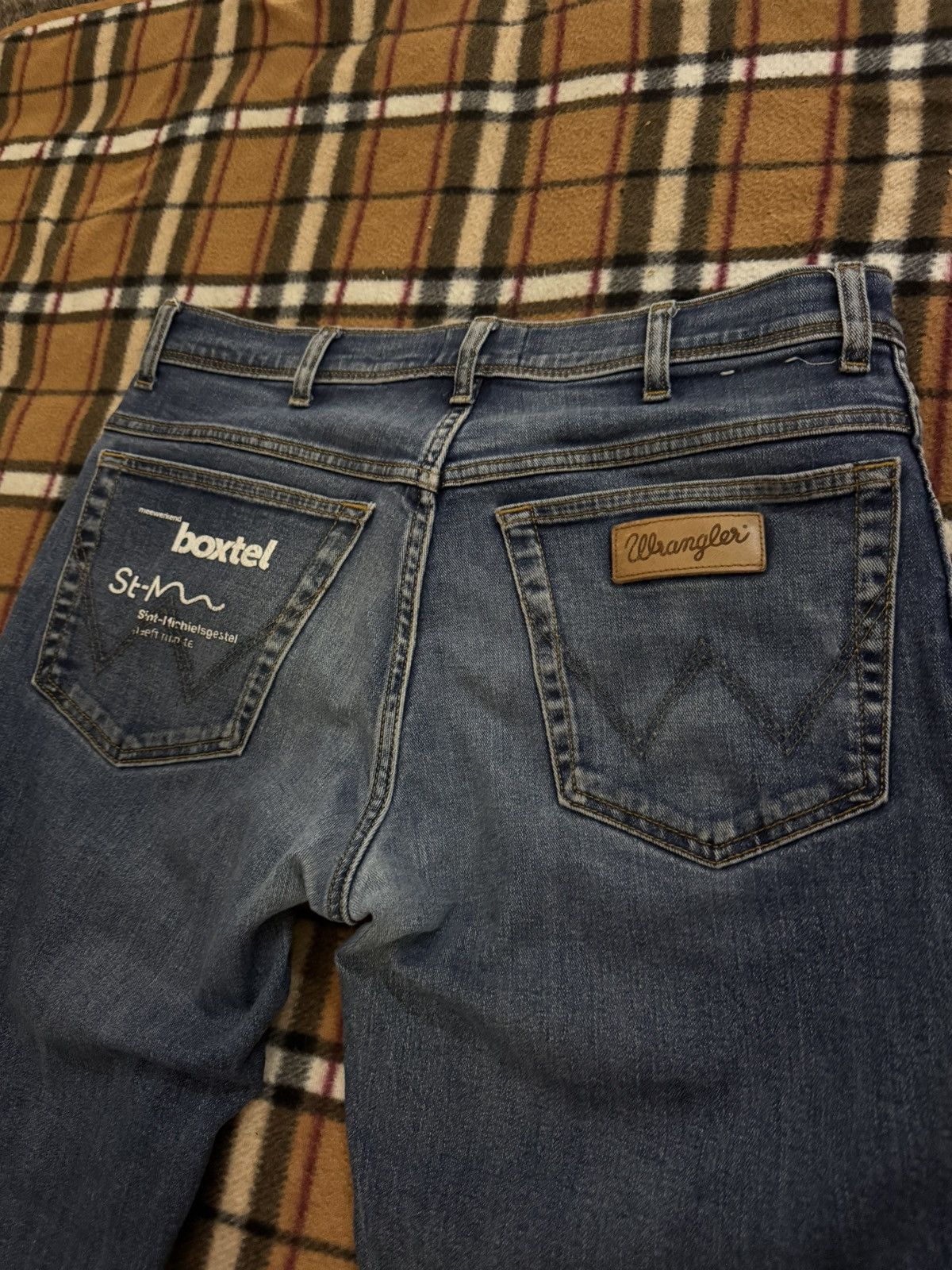 Wrangler Wrangler Size US 33 - 2 Thumbnail