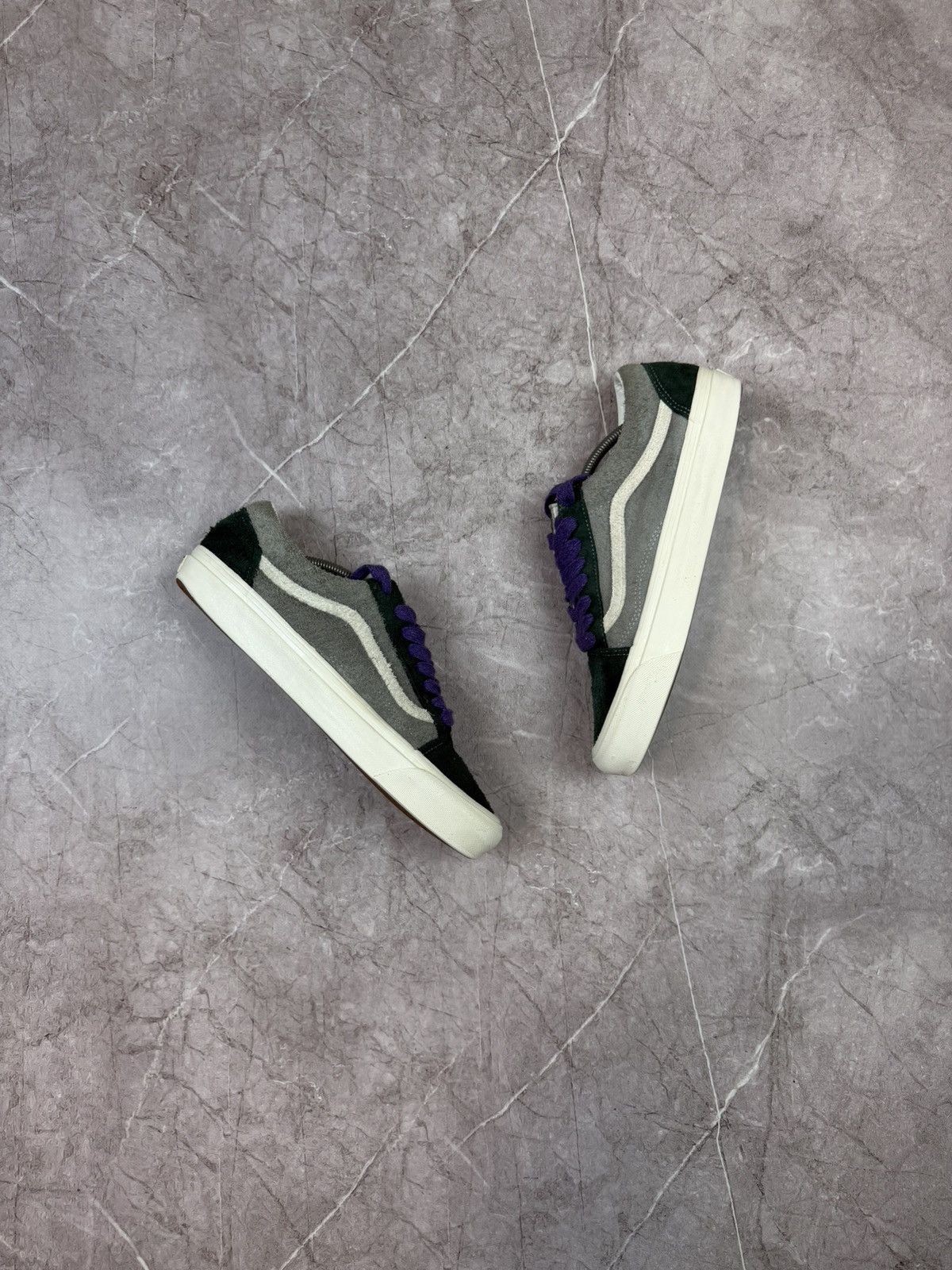 Vans Vans Olds Skool shoes Size US 11 / EU 44 - 4 Thumbnail