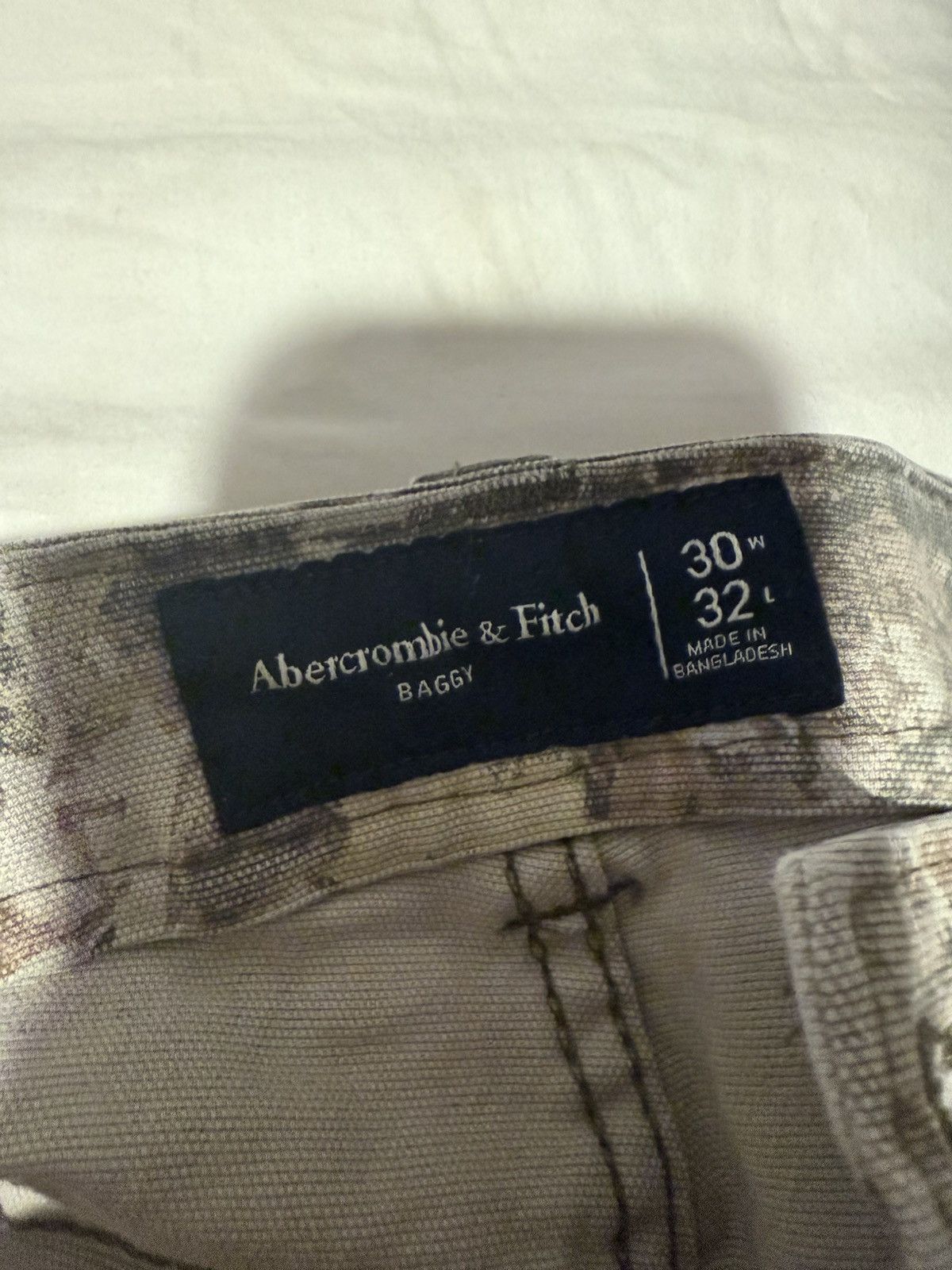 Abercrombie & Fitch Baggy camo carpenter pants Size US 30 / EU 46 - 3 Thumbnail