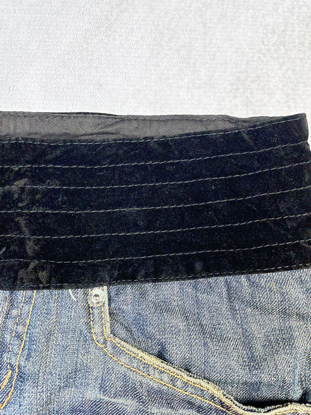 Lip Service 2000s Lip Service Hybrid Velvet Waist Denim Skirt Size 27" / US 4 / IT 40 - 2 Thumbnail