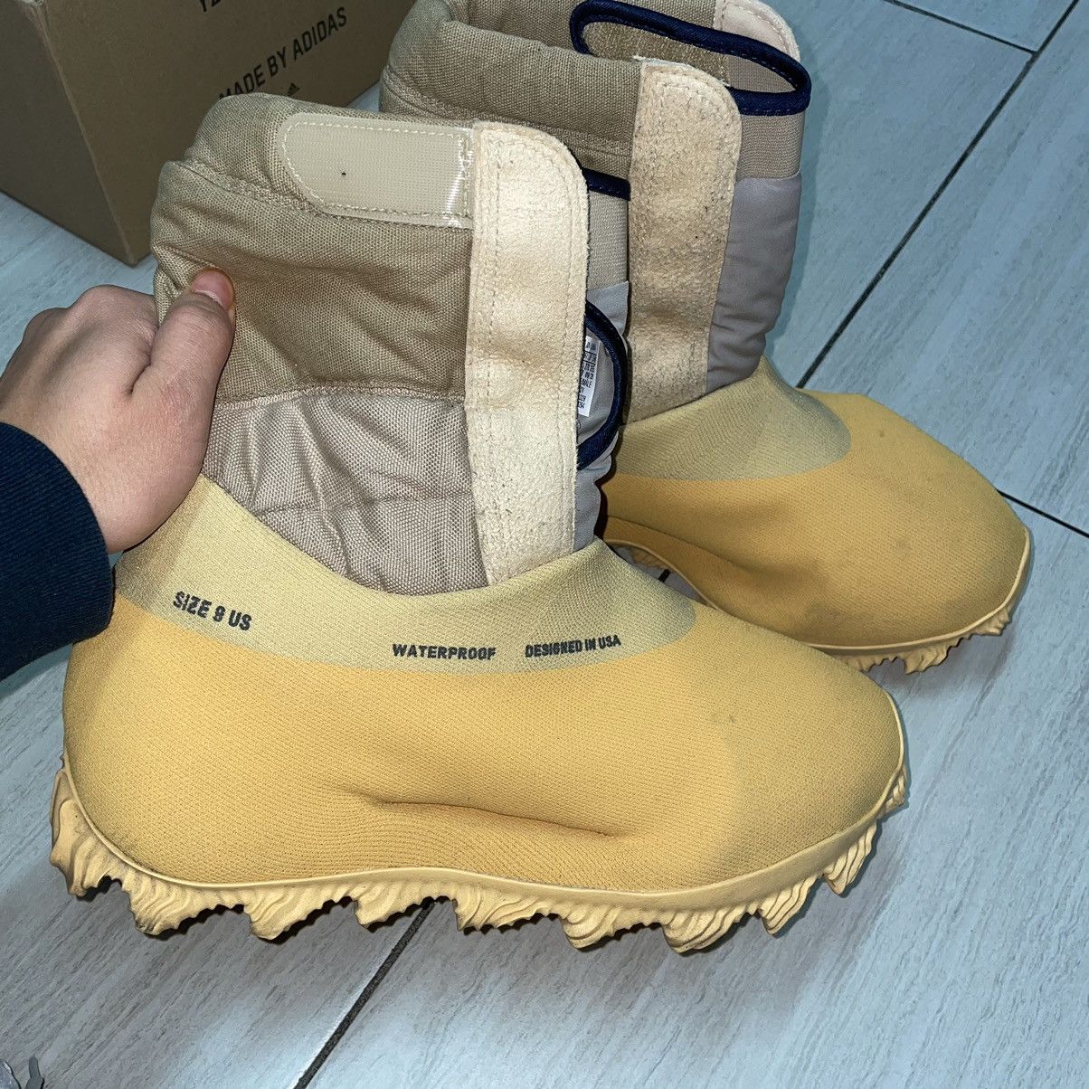 Yeezy Yeezy Knit Runner Boot Size US 9 / EU 42 - 12 Thumbnail