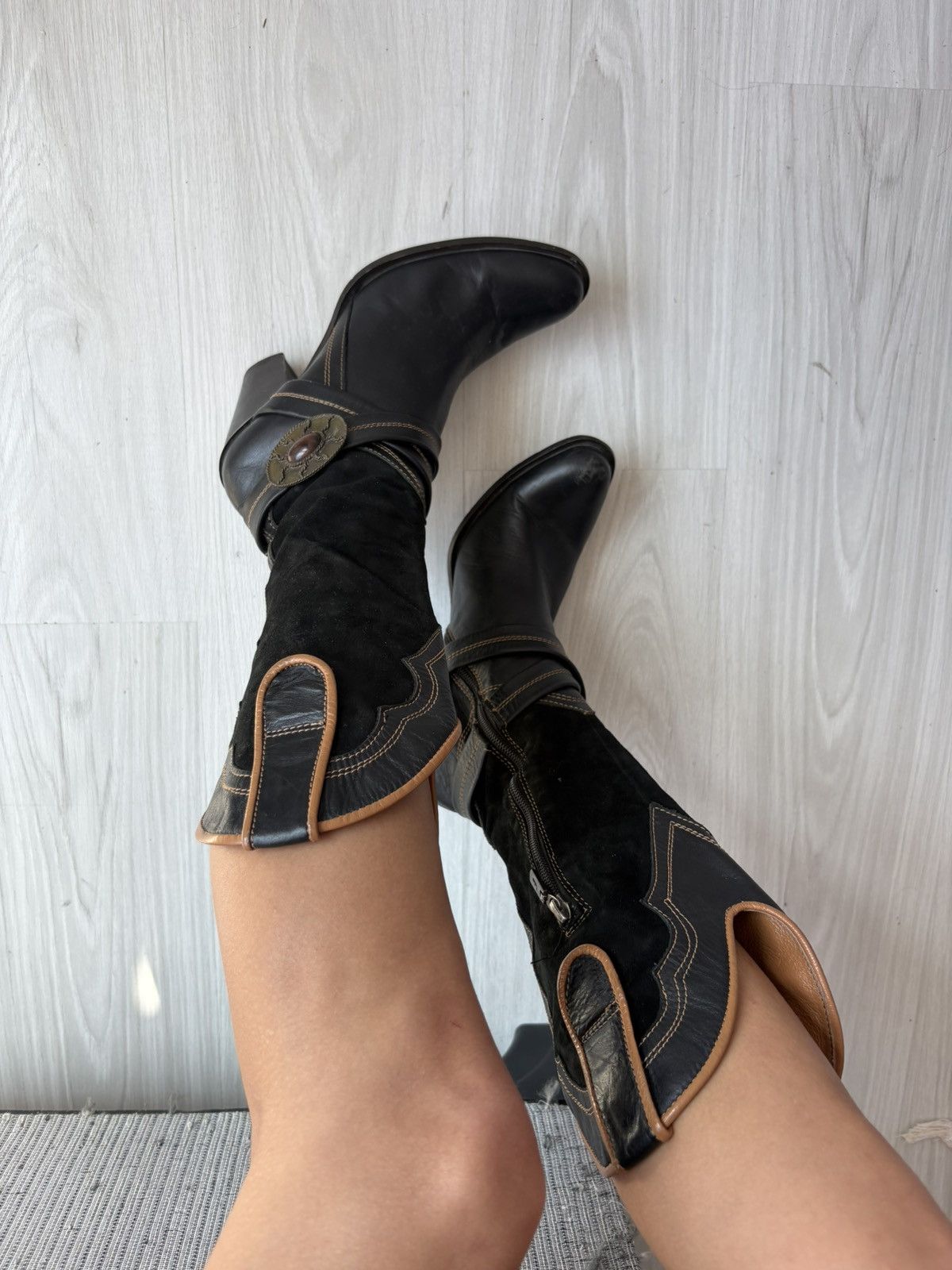 Vintage Y2k leather boots Size US 8 / IT 38 - 22 Thumbnail