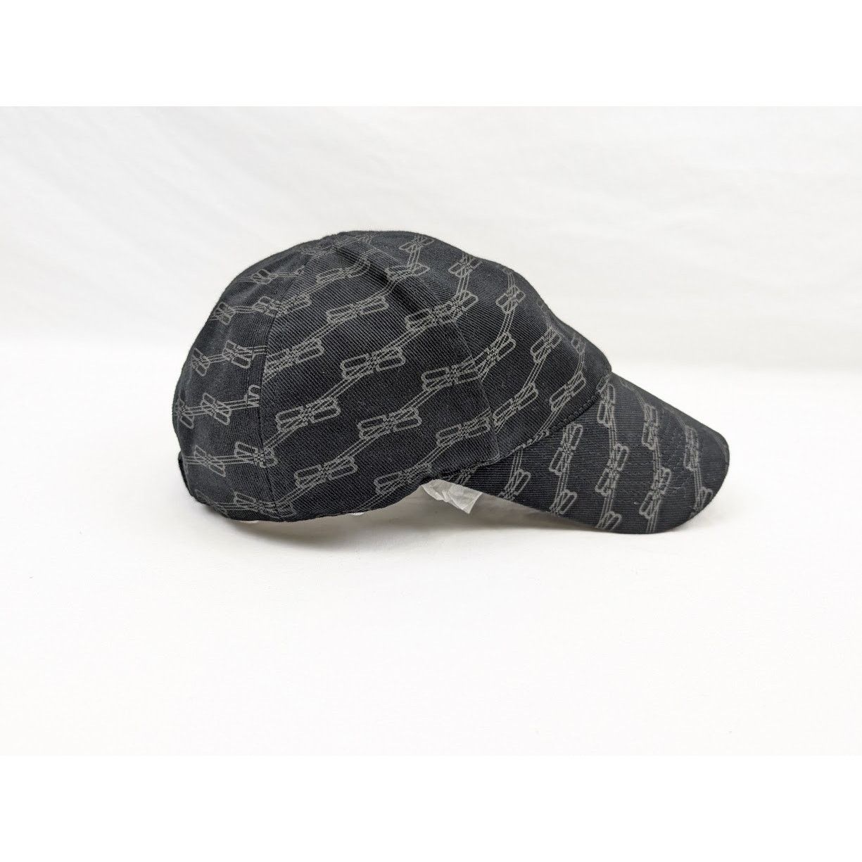 Balenciaga o1rshd1 Size: L / BB Monogram Hat/Cap in Black Size ONE SIZE - 7 Thumbnail