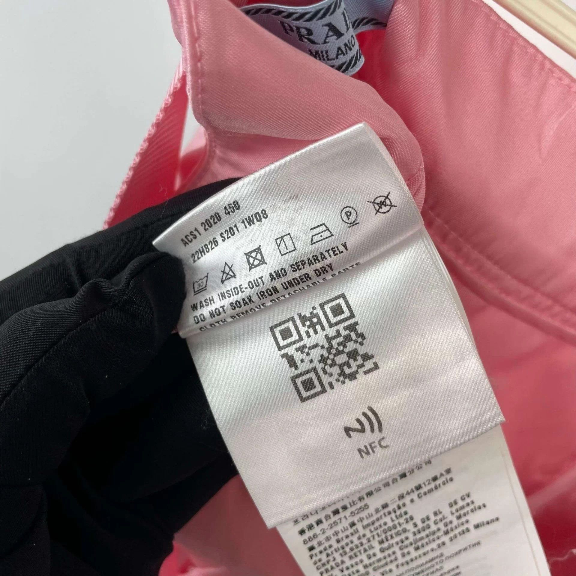 Prada Prada Nylon Pink 165 2020 Shorts Size 28" / US 6 / IT 42 - 6 Thumbnail