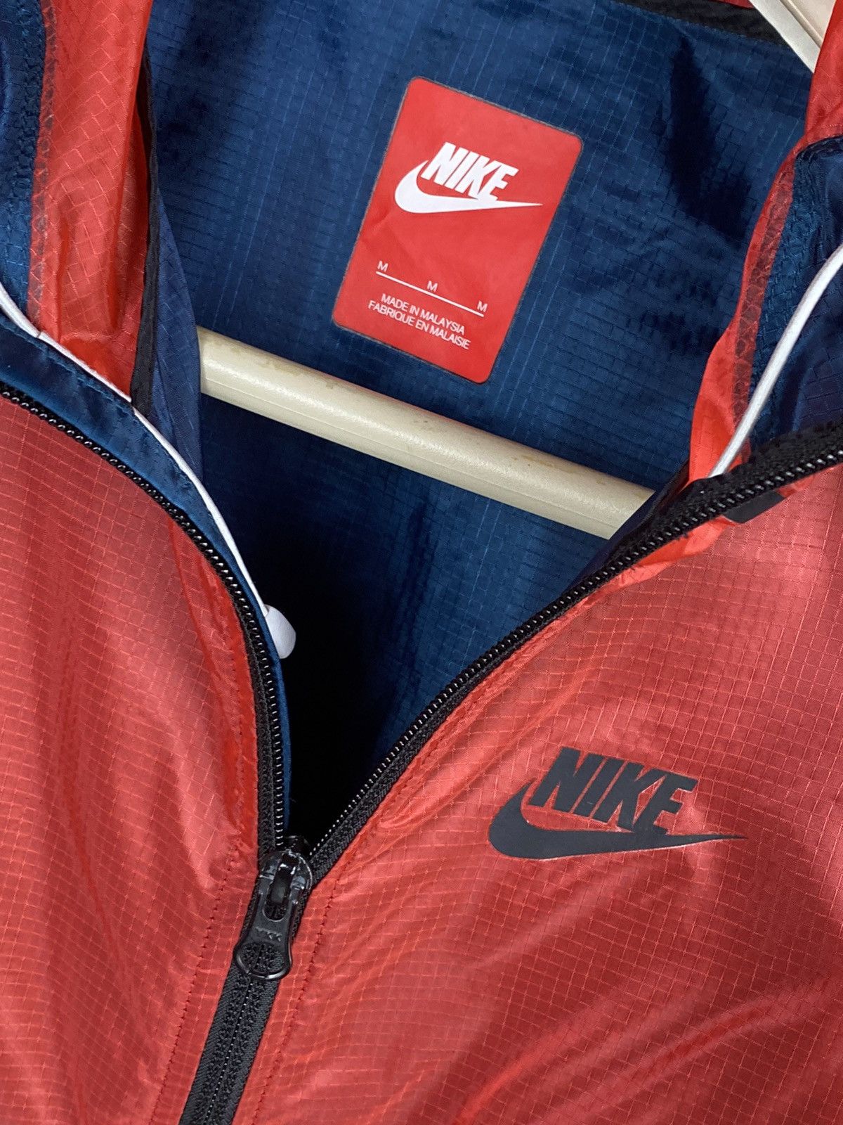 Nike NIKE TECH RUNNING Windrunner Y2K style size M Size US M / EU 48-50 / 2 - 5 Thumbnail