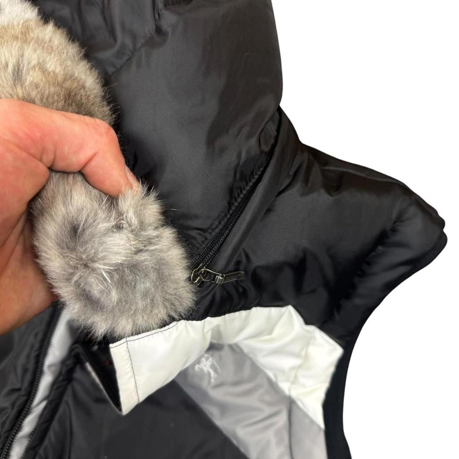 Burberry Burberry Black Label Fur Down Gilet - M Size US M / EU 48-50 / 2 - 5 Thumbnail