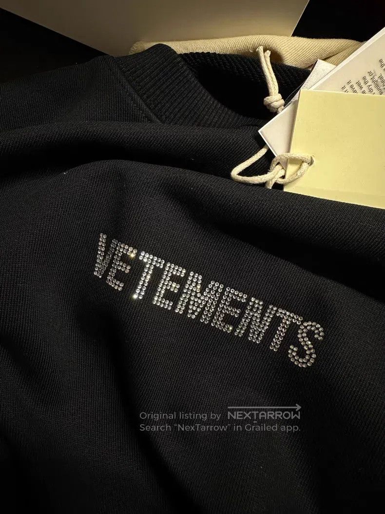 Vetements Vetements Black Diamond Embellished Sweater with Slogan Lo Size US XL / EU 56 / 4 - 4 Thumbnail